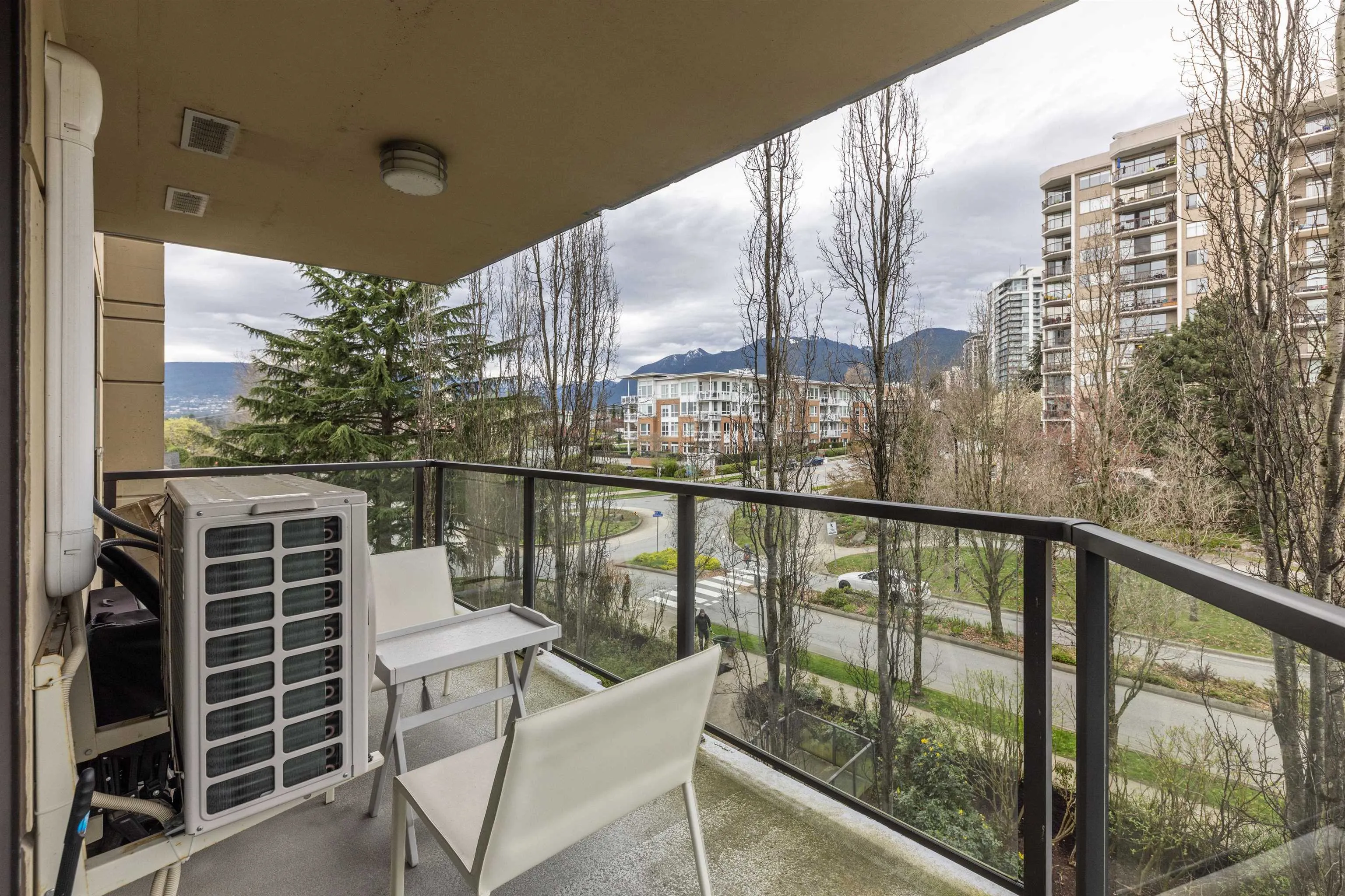 501 683 Victoria Park West