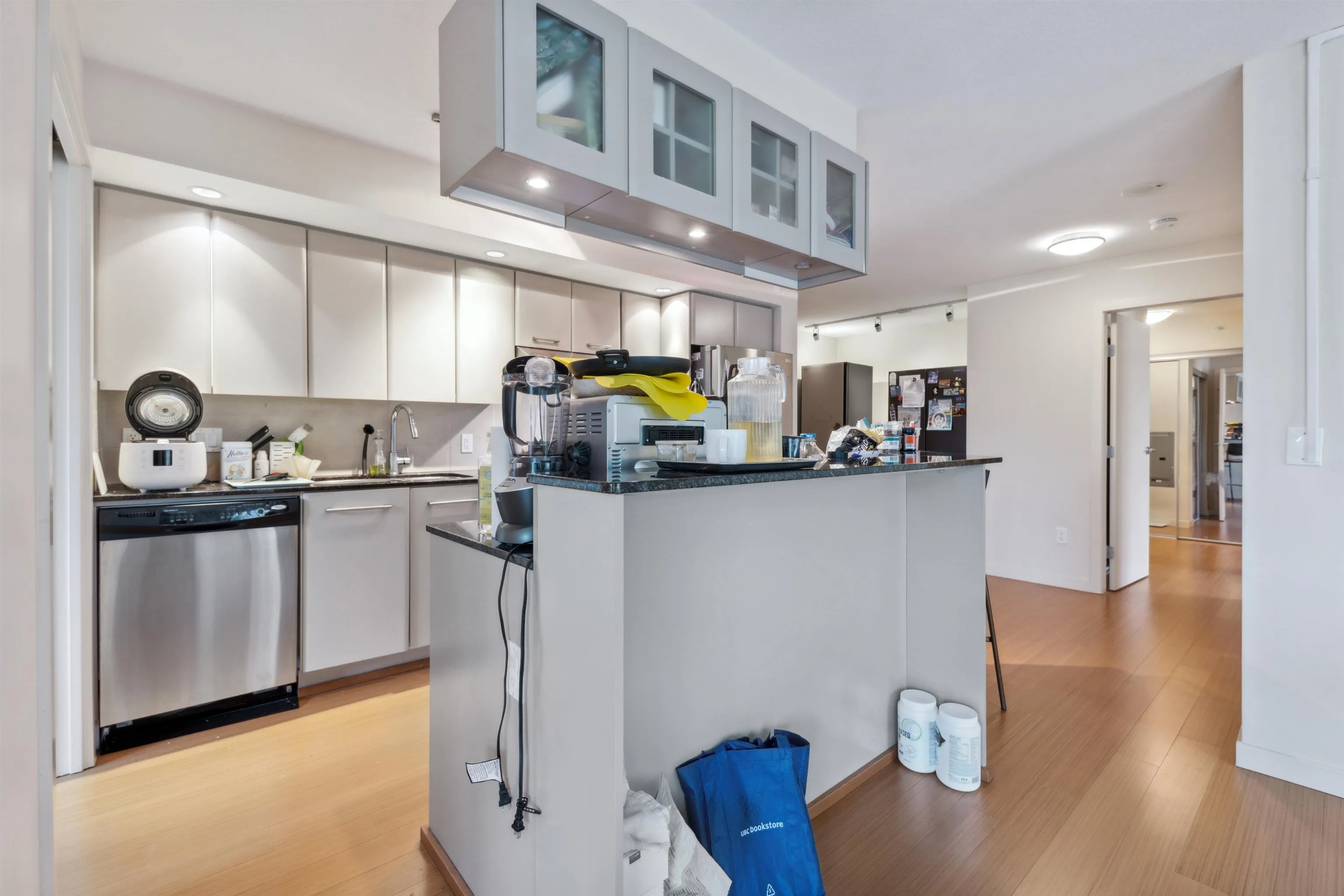 501 683 Victoria Park West