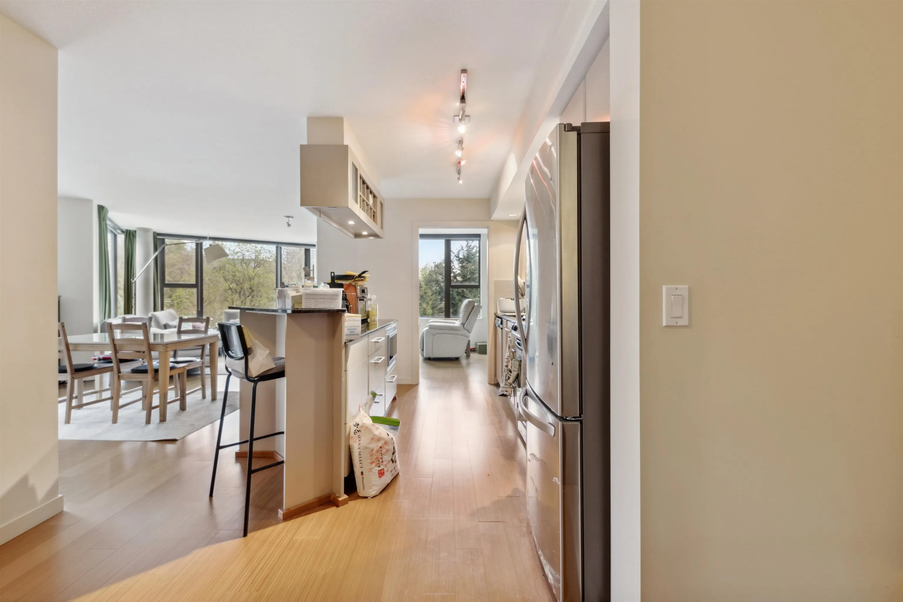 501 683 Victoria Park West