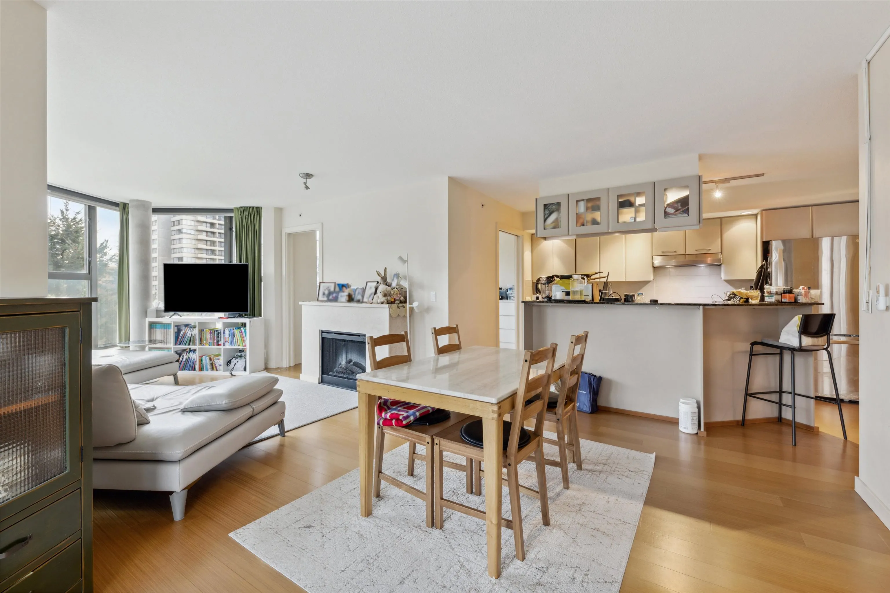 501 683 Victoria Park West