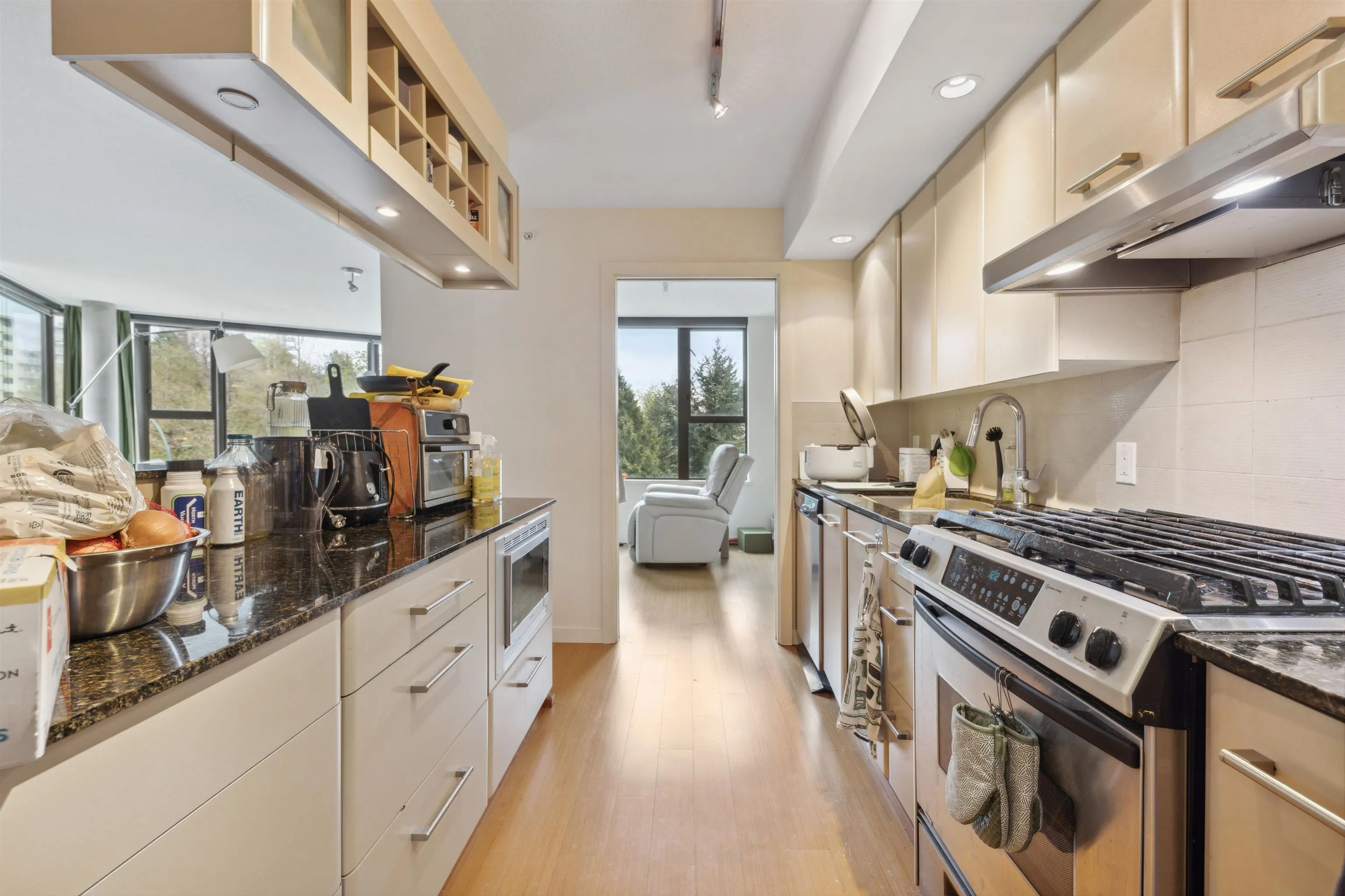 501 683 Victoria Park West