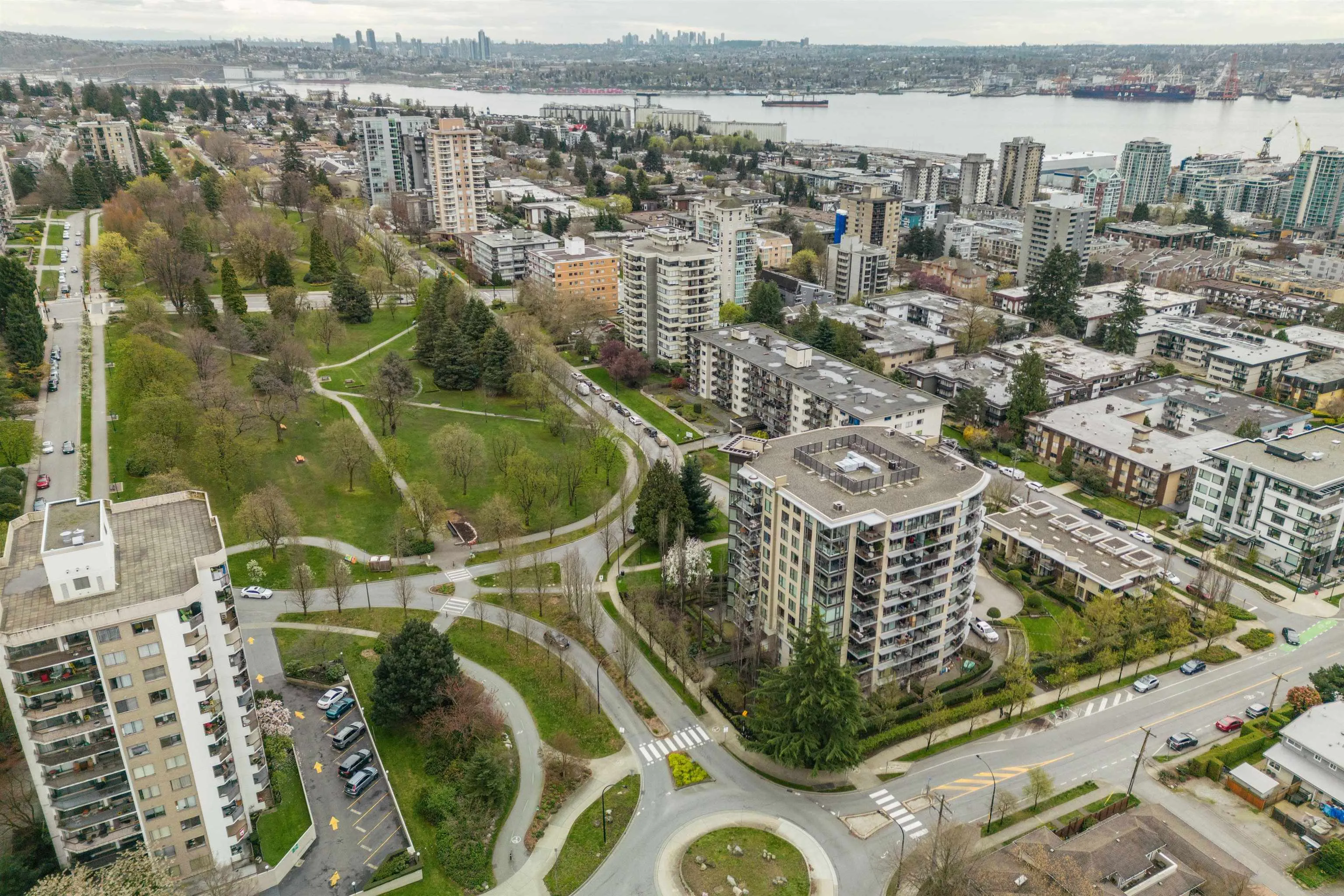 501 683 Victoria Park West