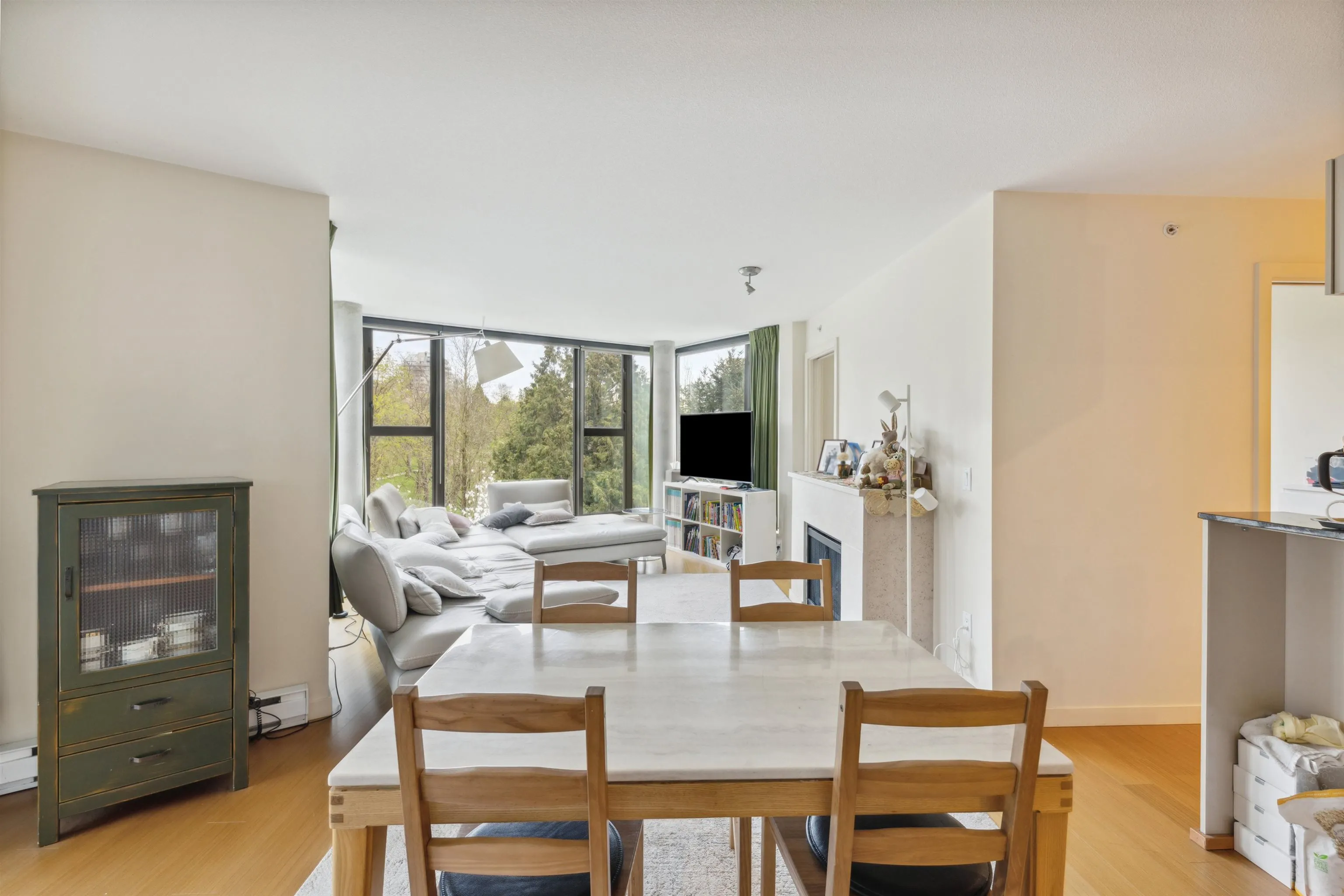 501 683 Victoria Park West