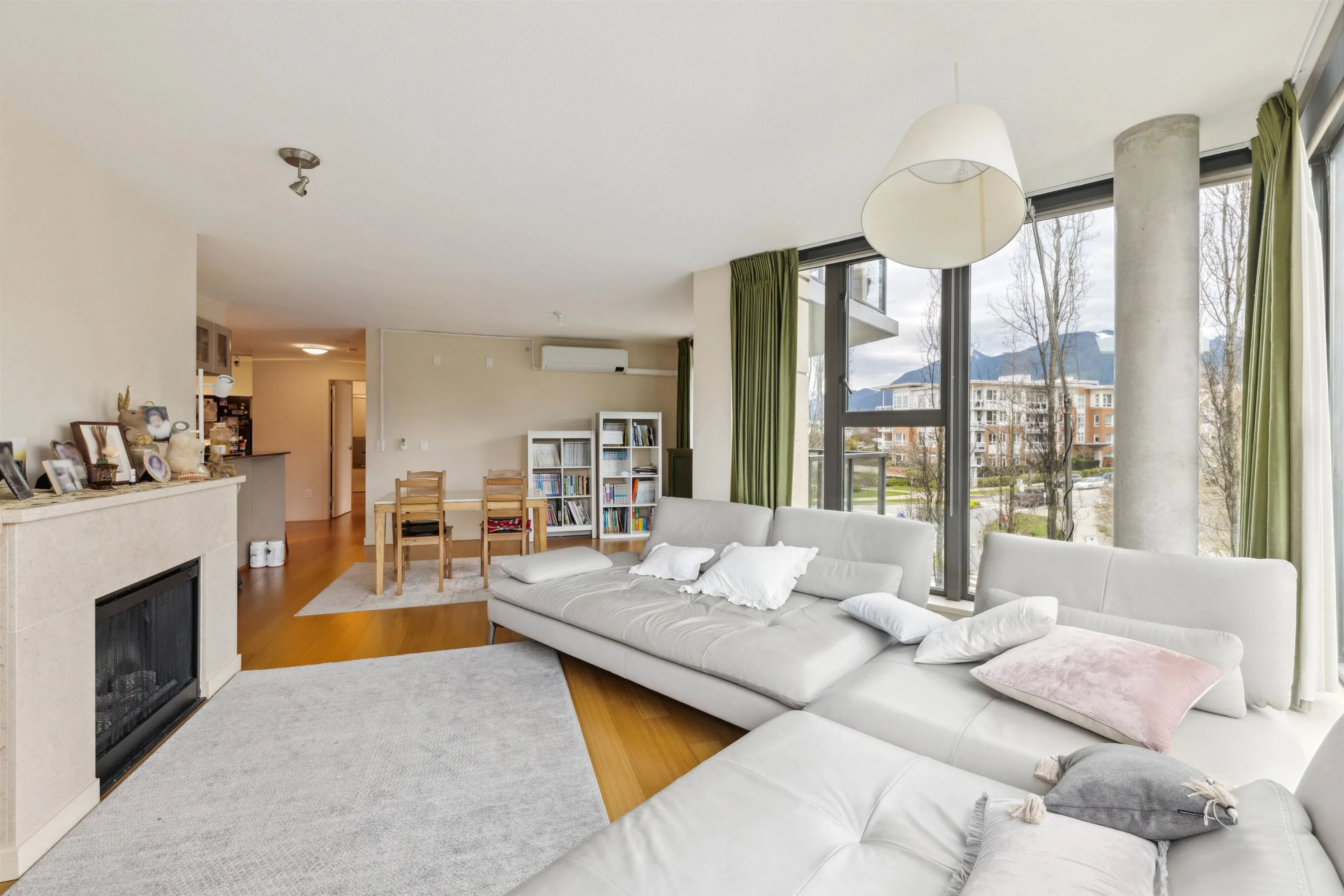 501 683 Victoria Park West