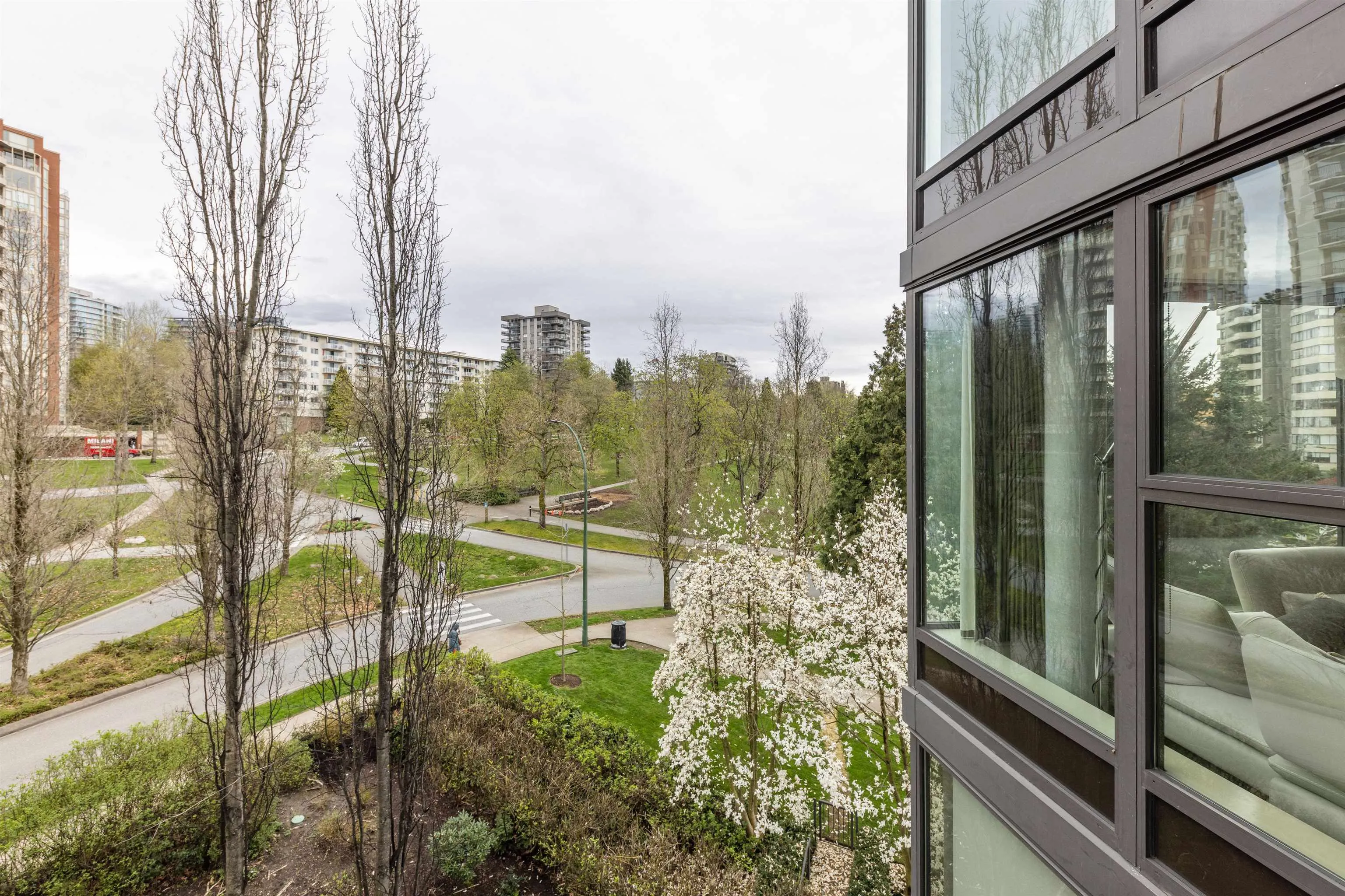 501 683 Victoria Park West