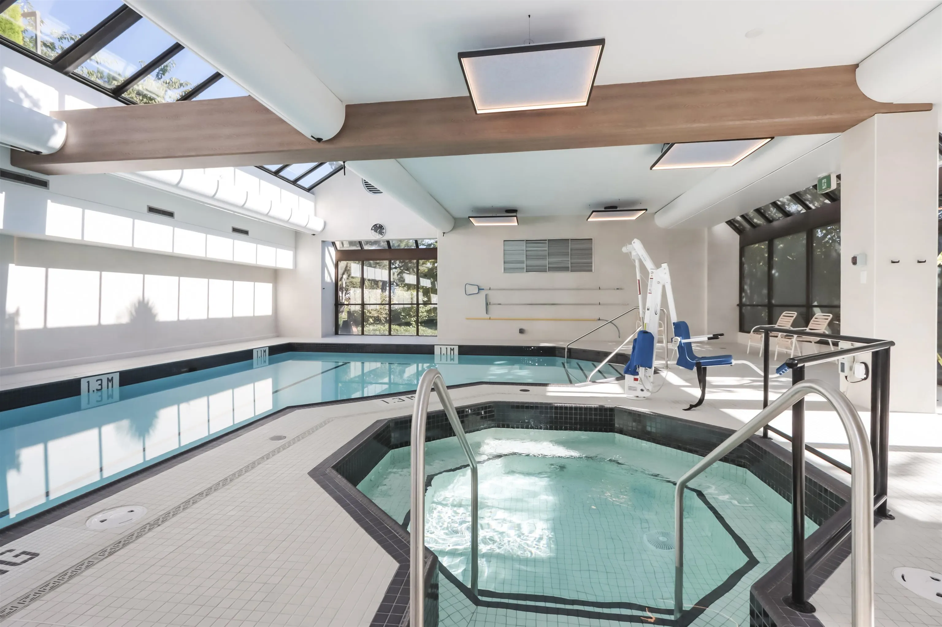 G01 1490 Pennyfarthing Drive