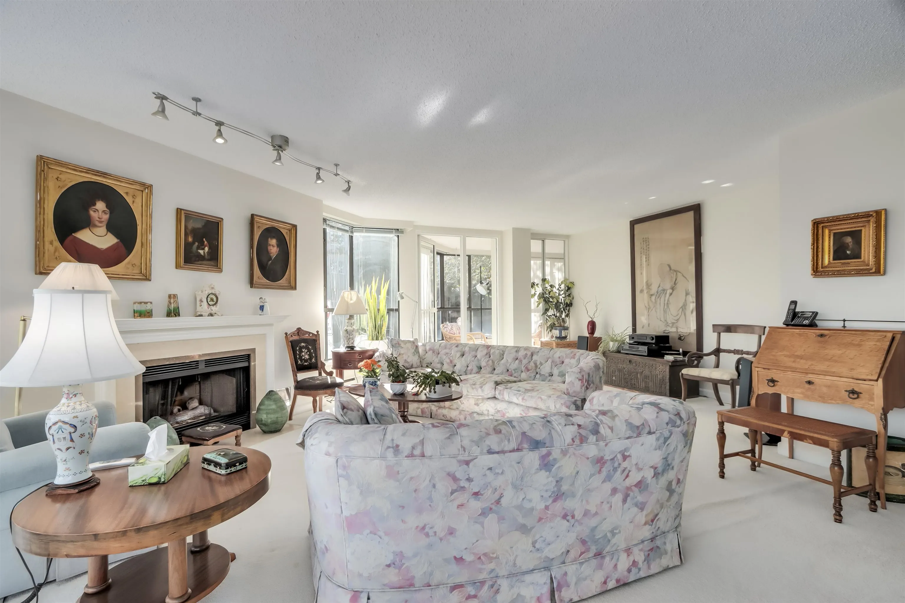 G01 1490 Pennyfarthing Drive