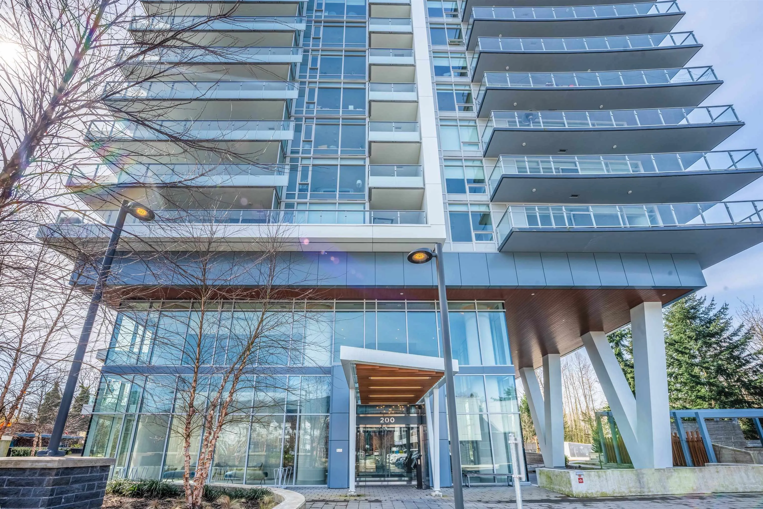 902 200 Klahanie Court