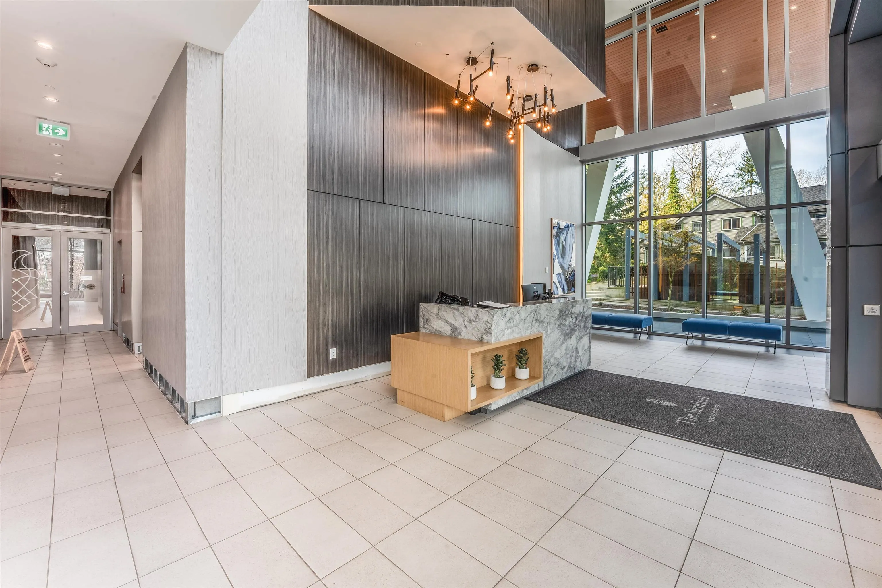 902 200 Klahanie Court