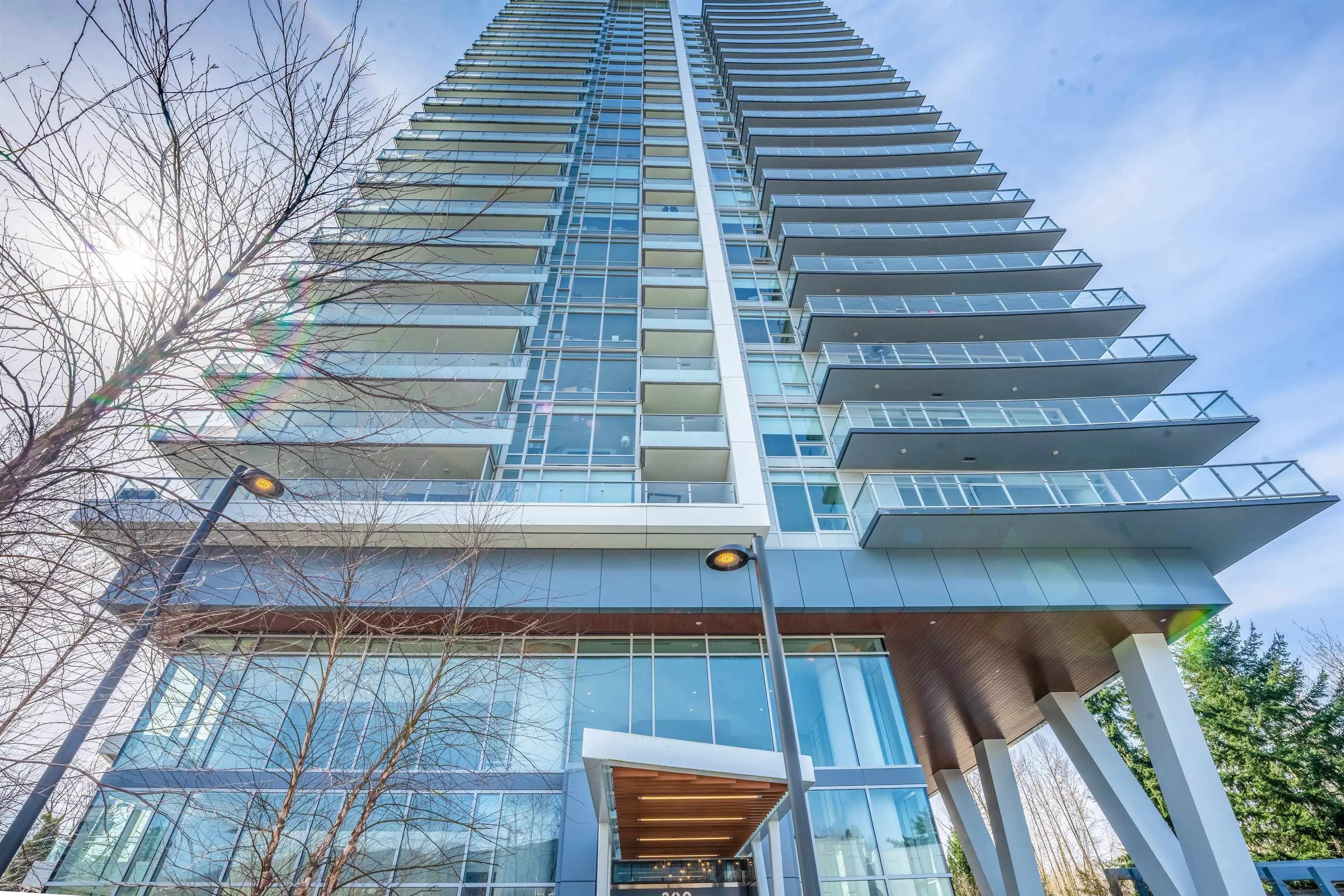 902 200 Klahanie Court