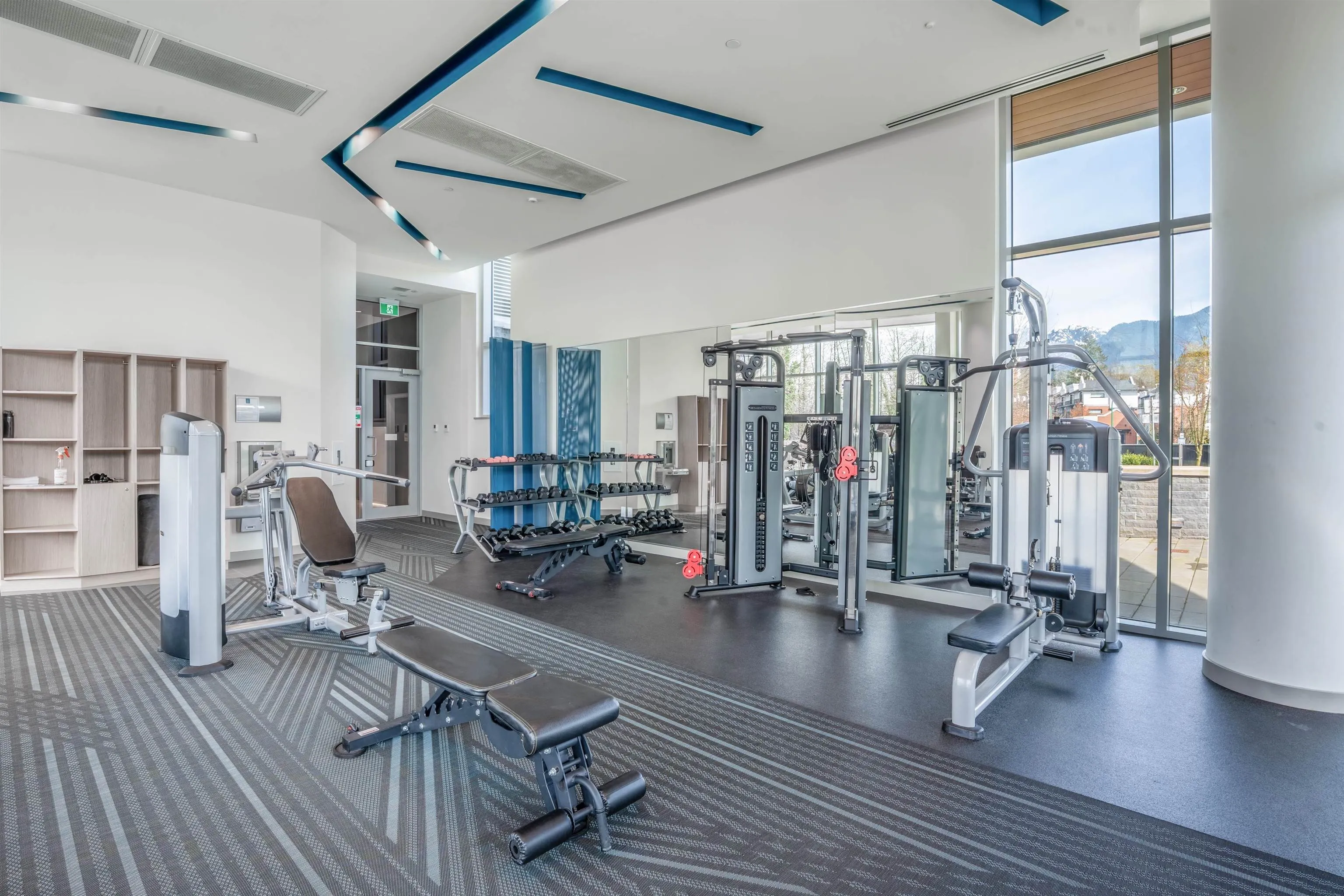 902 200 Klahanie Court