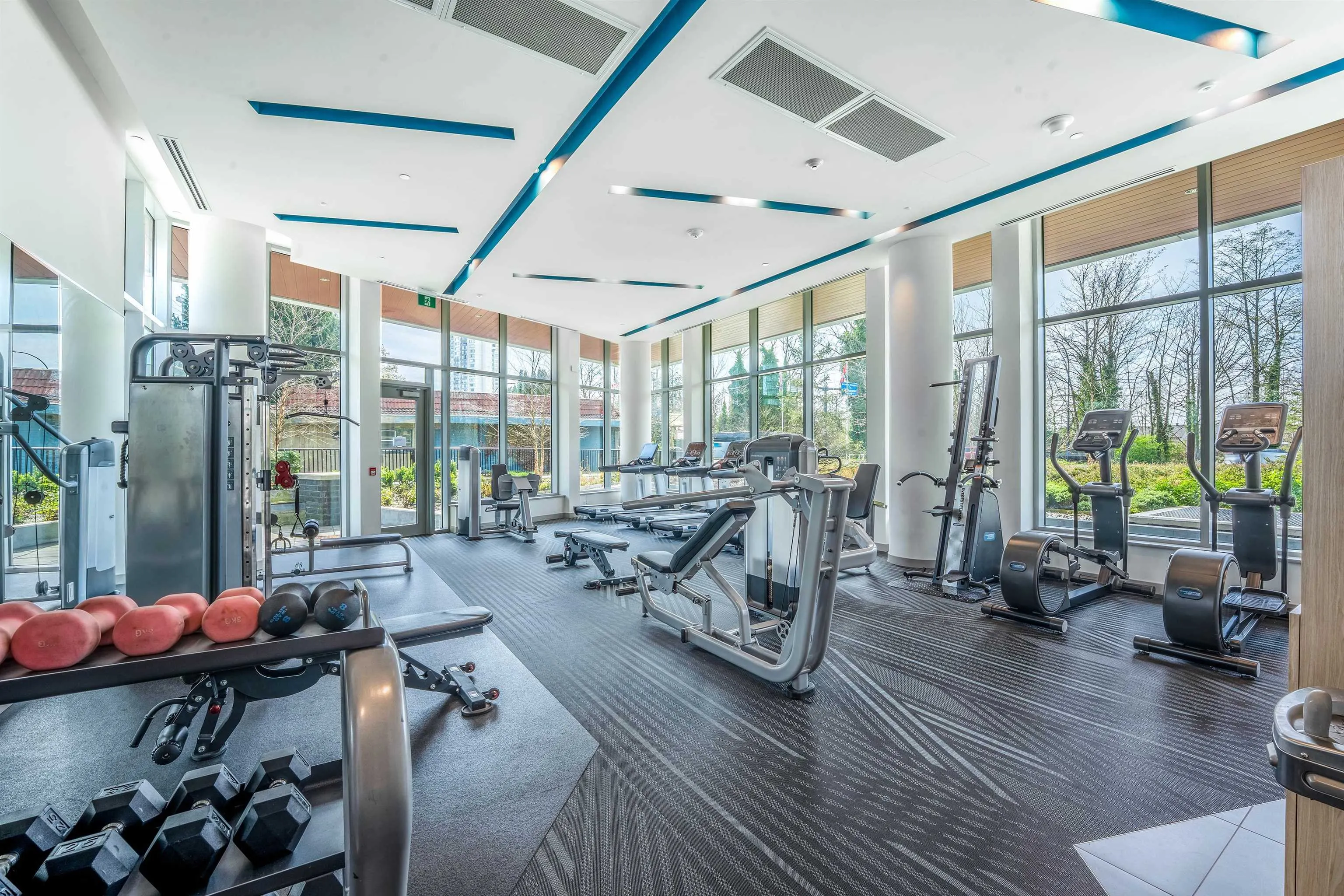 902 200 Klahanie Court