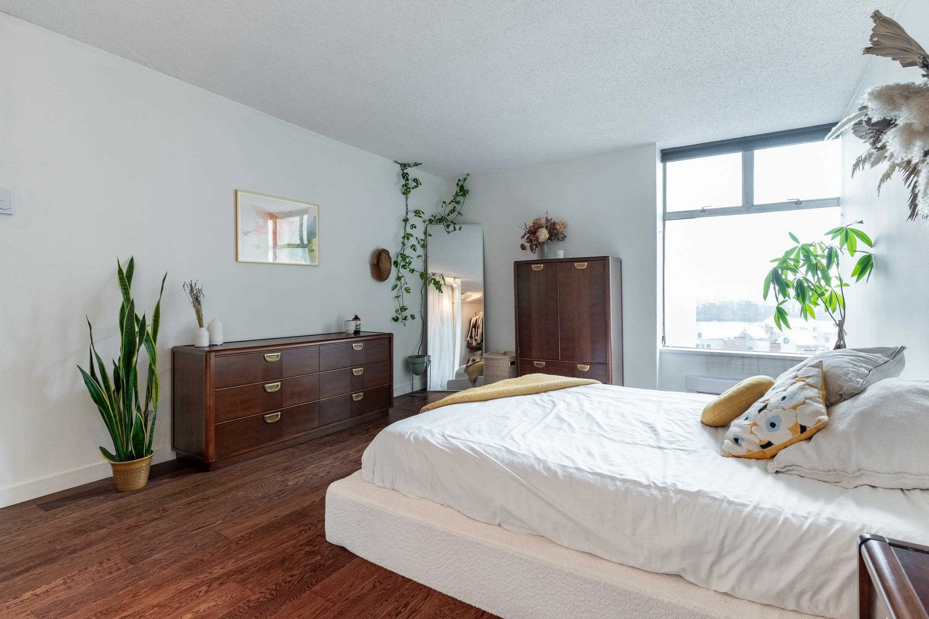 905 1065 Quayside Drive