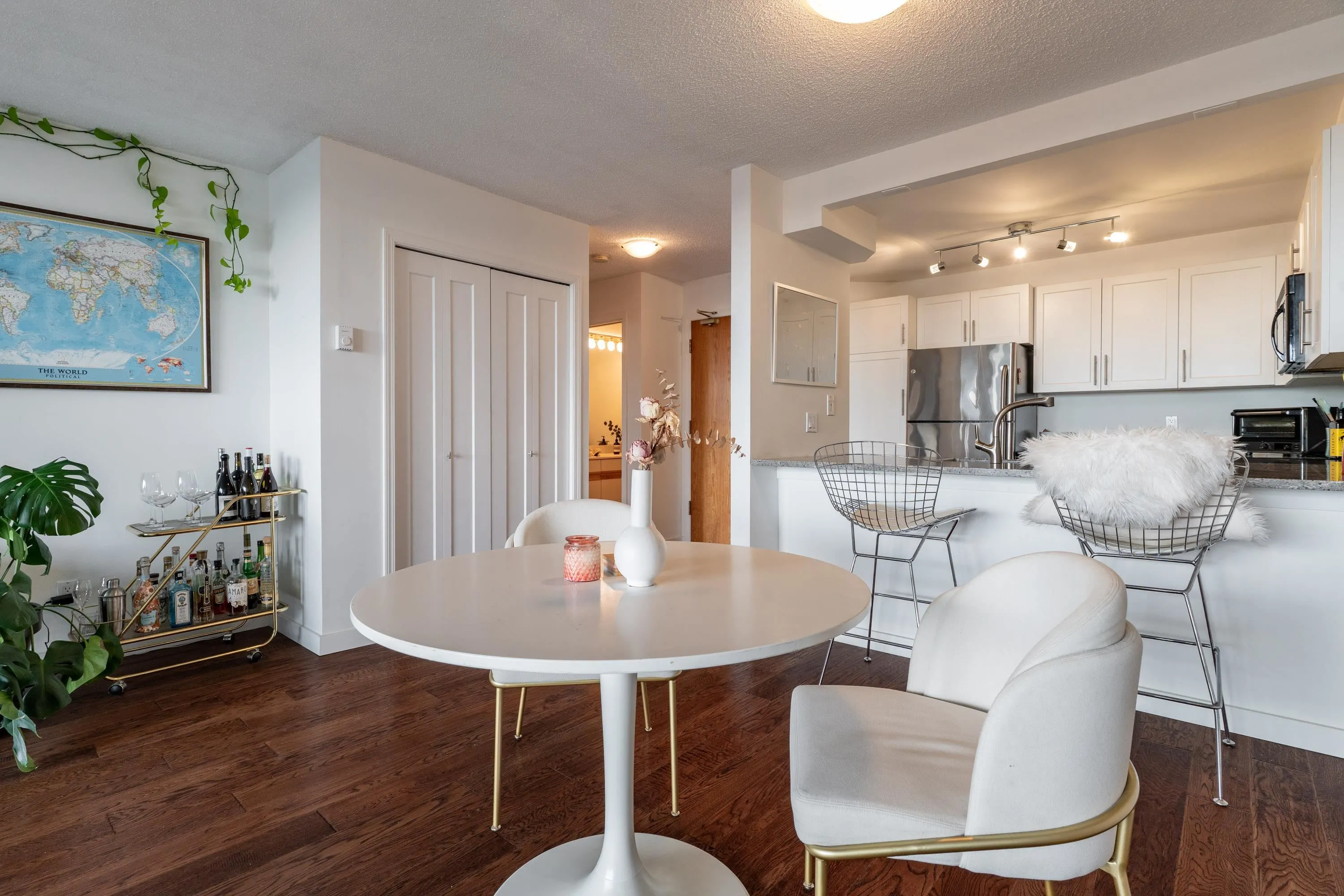 905 1065 Quayside Drive