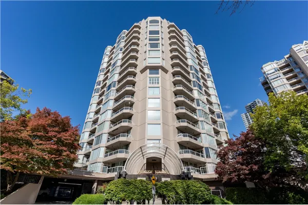 905 1065 Quayside Drive