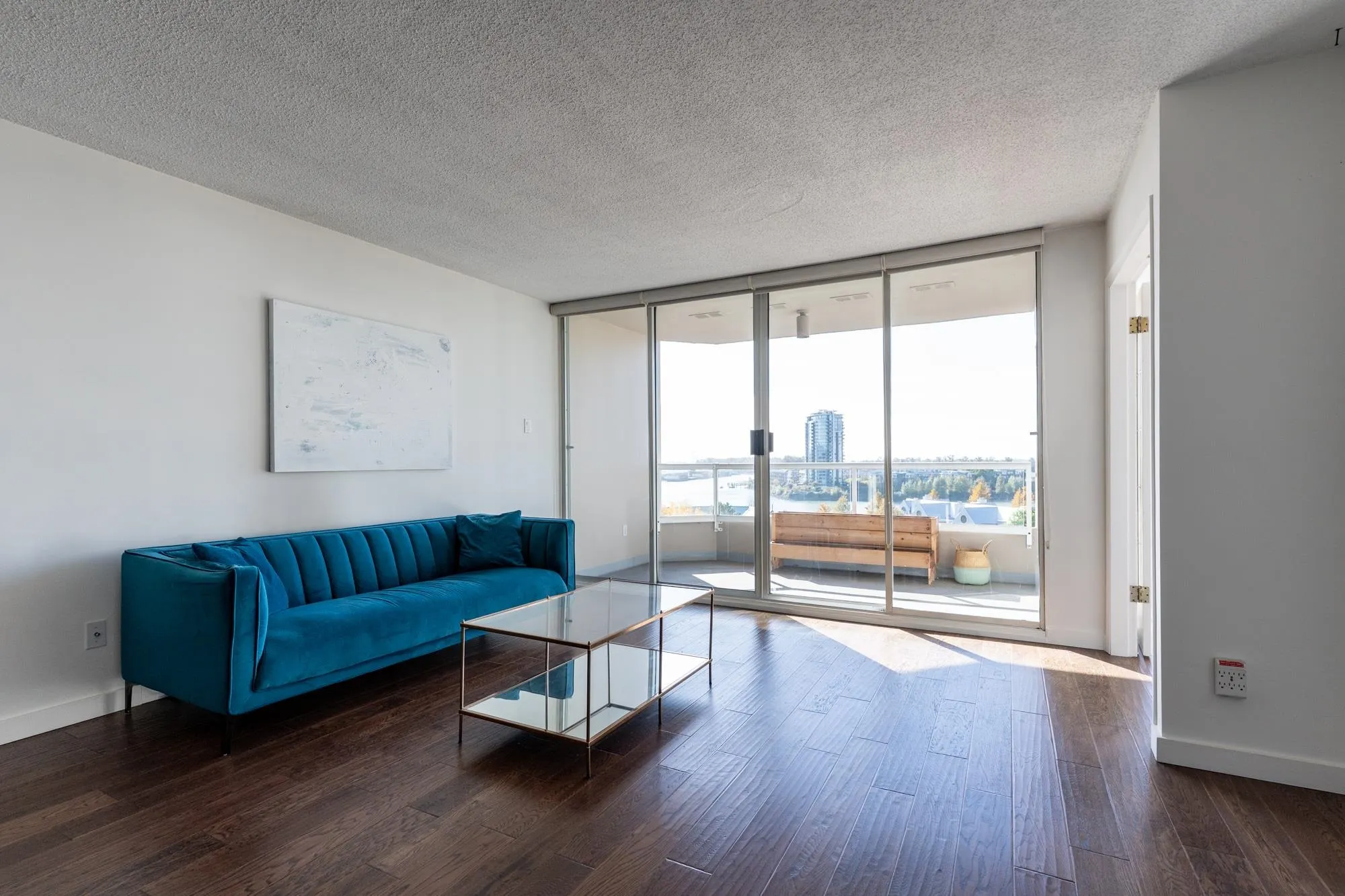 905 1065 Quayside Drive