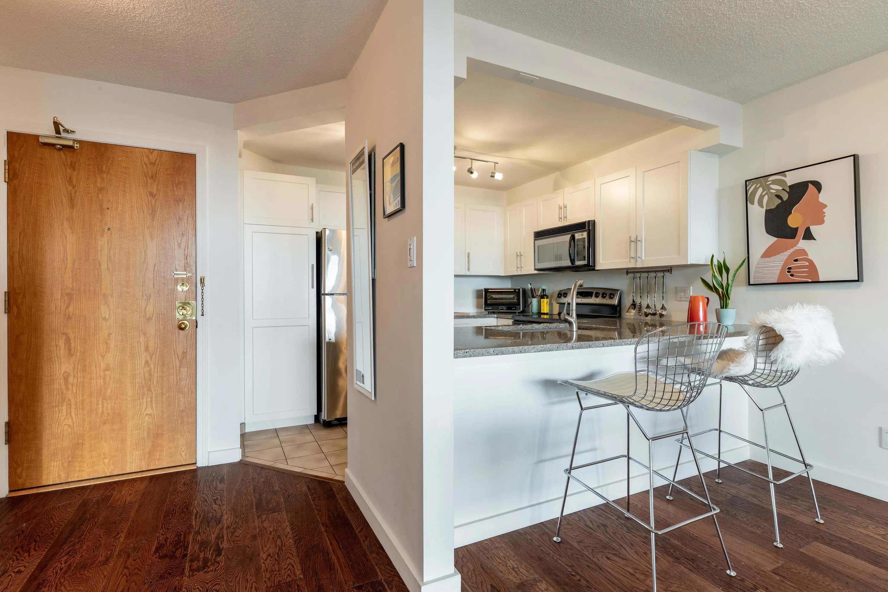 905 1065 Quayside Drive