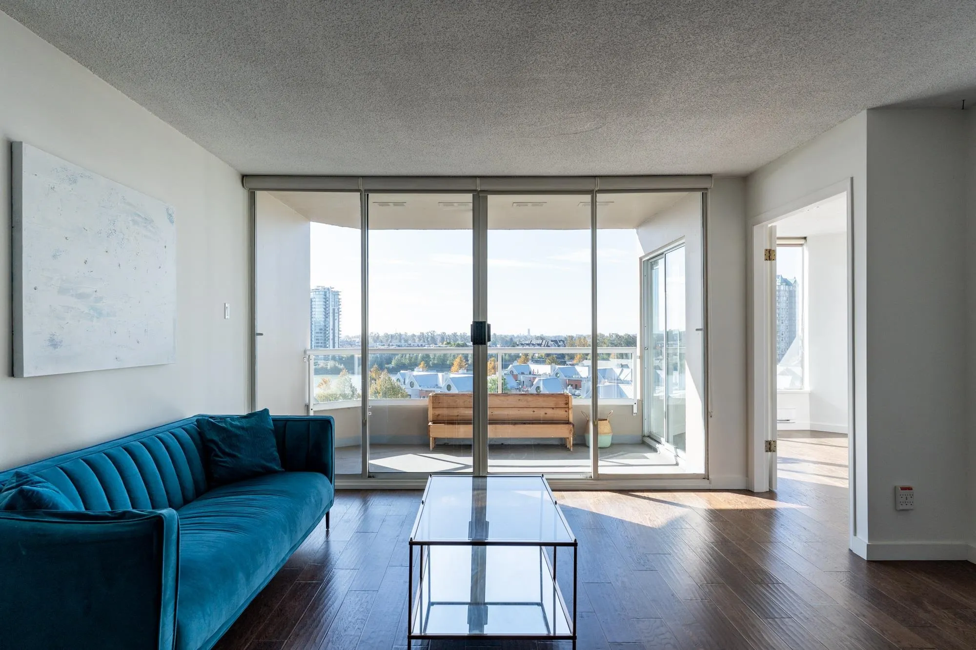 905 1065 Quayside Drive