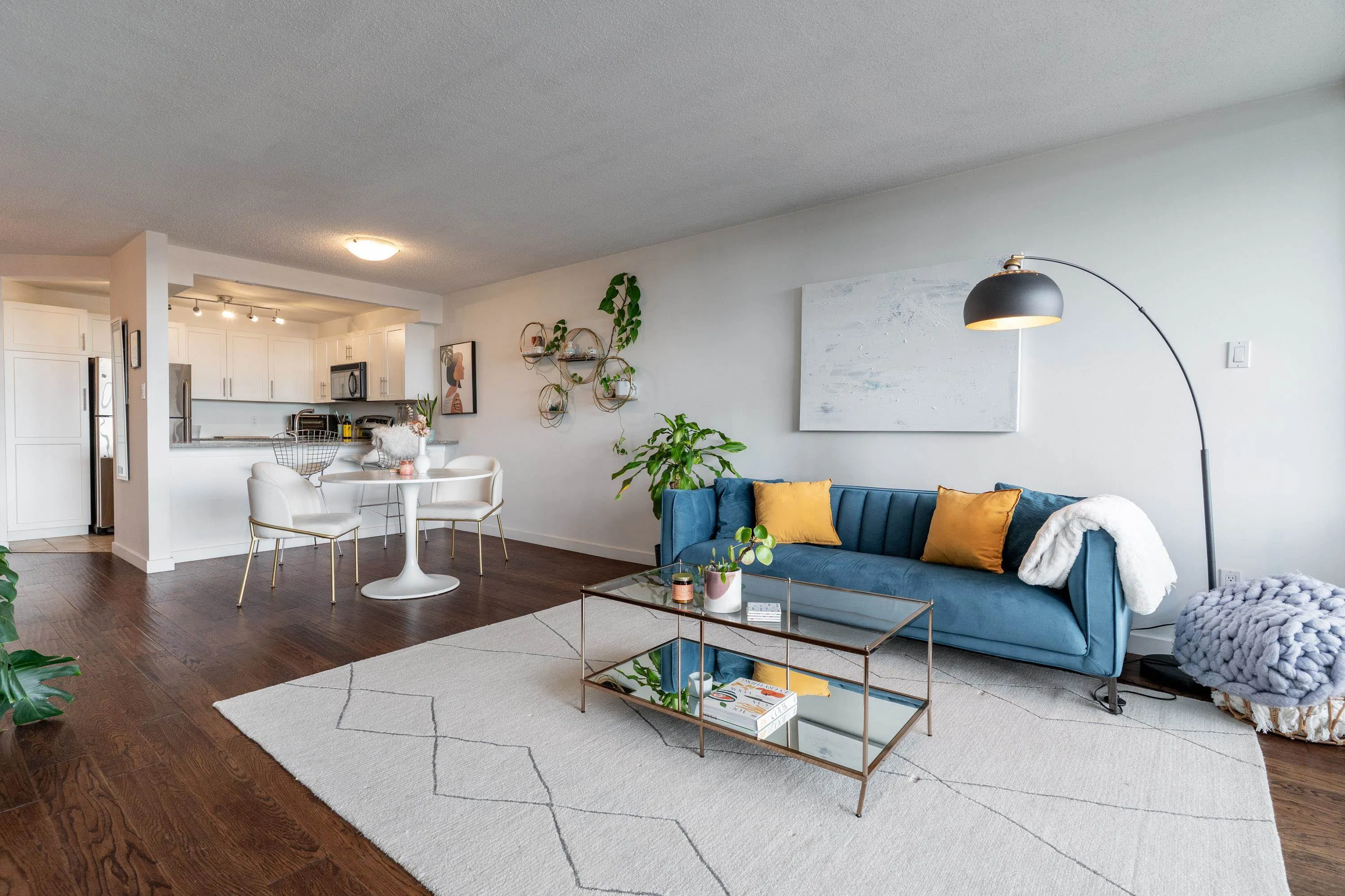 905 1065 Quayside Drive