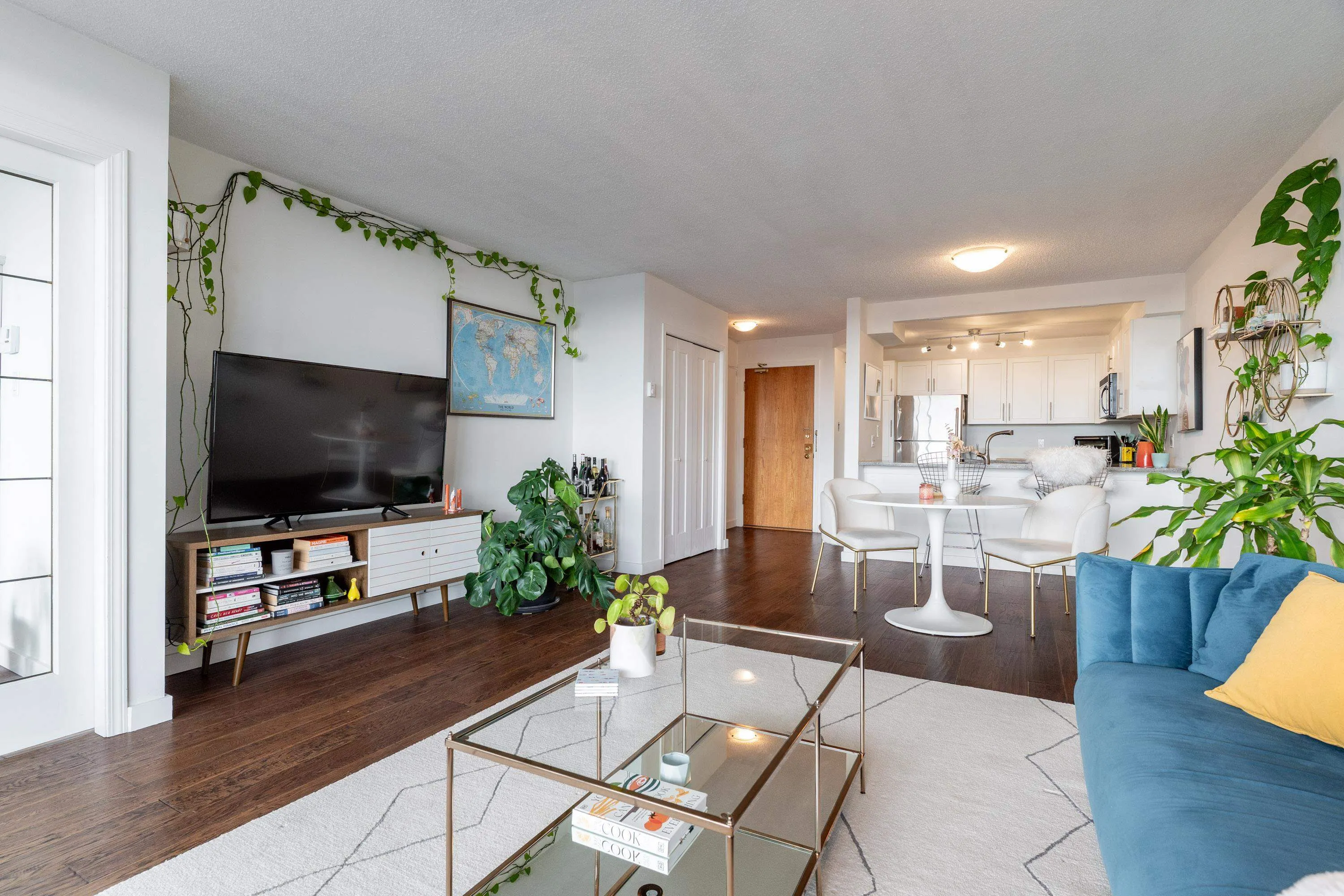 905 1065 Quayside Drive