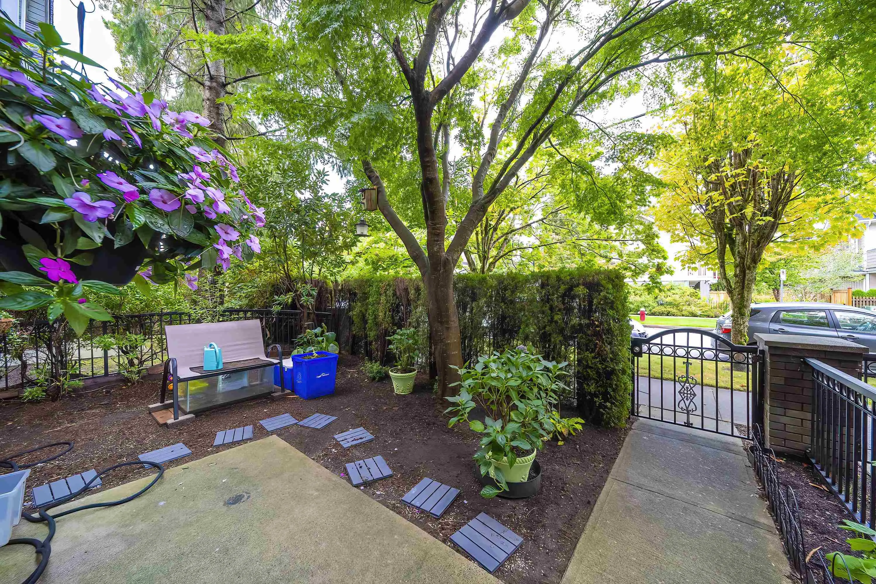 15 9288 Keefer Avenue