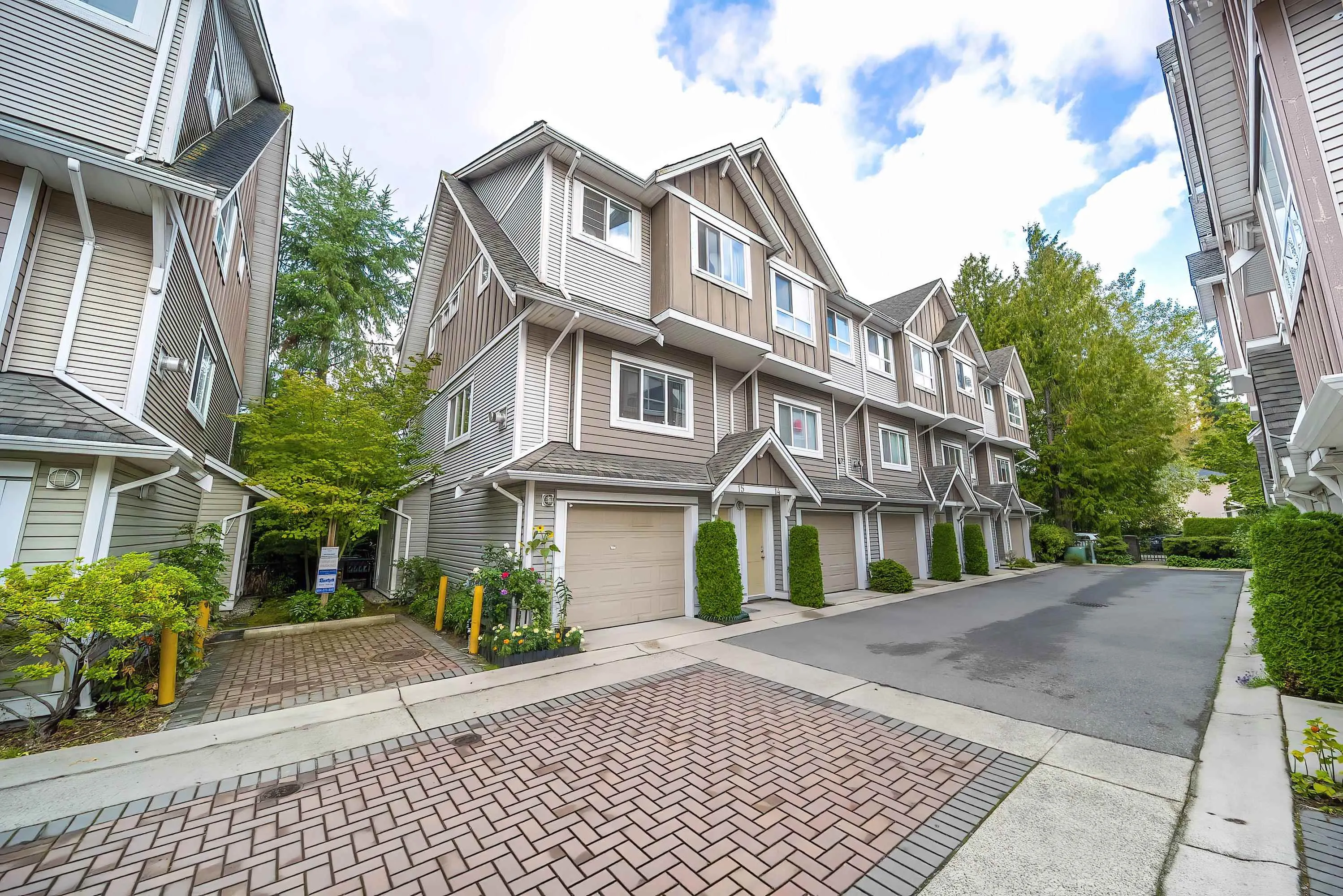 15 9288 Keefer Avenue