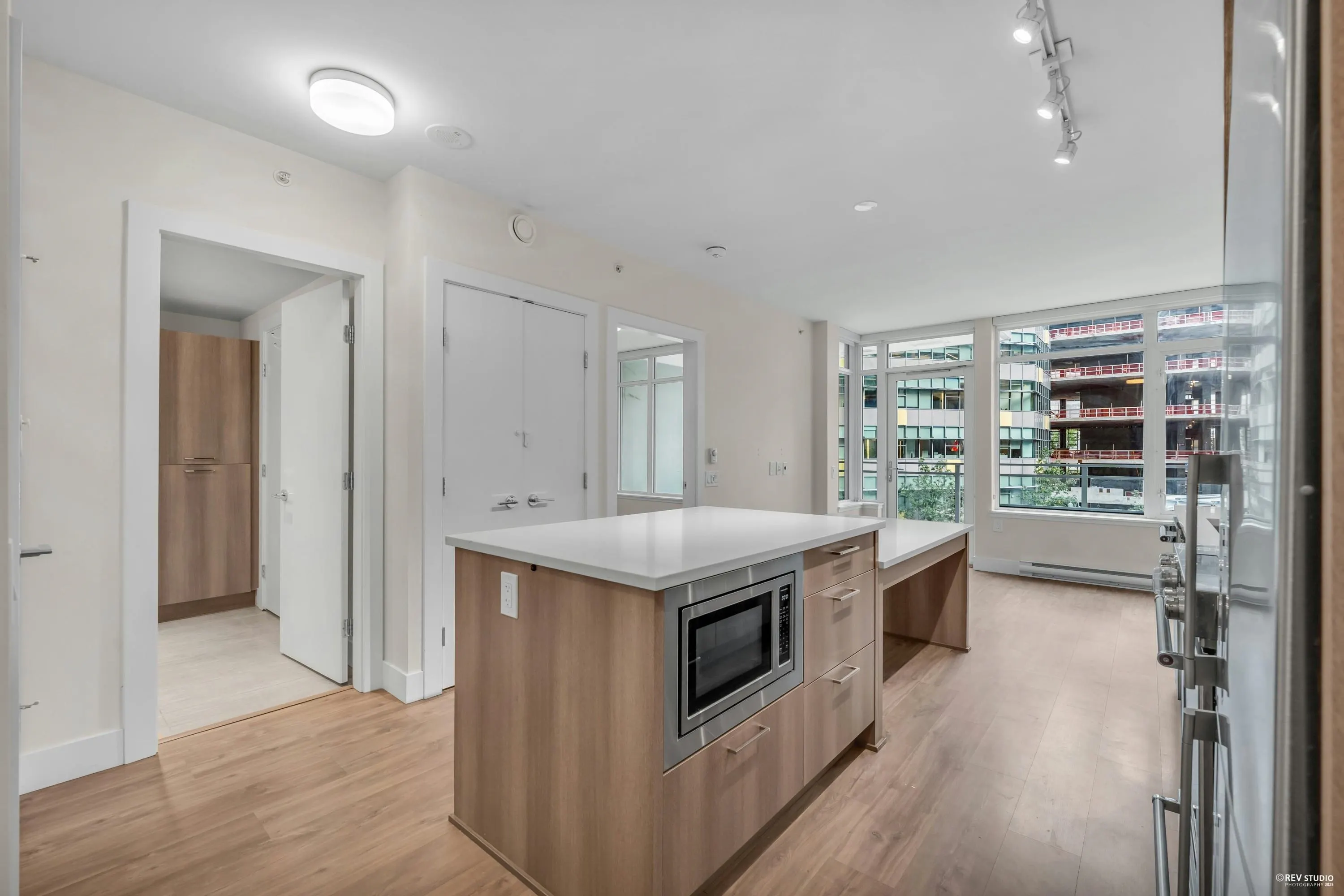 406 258 Nelson's Court