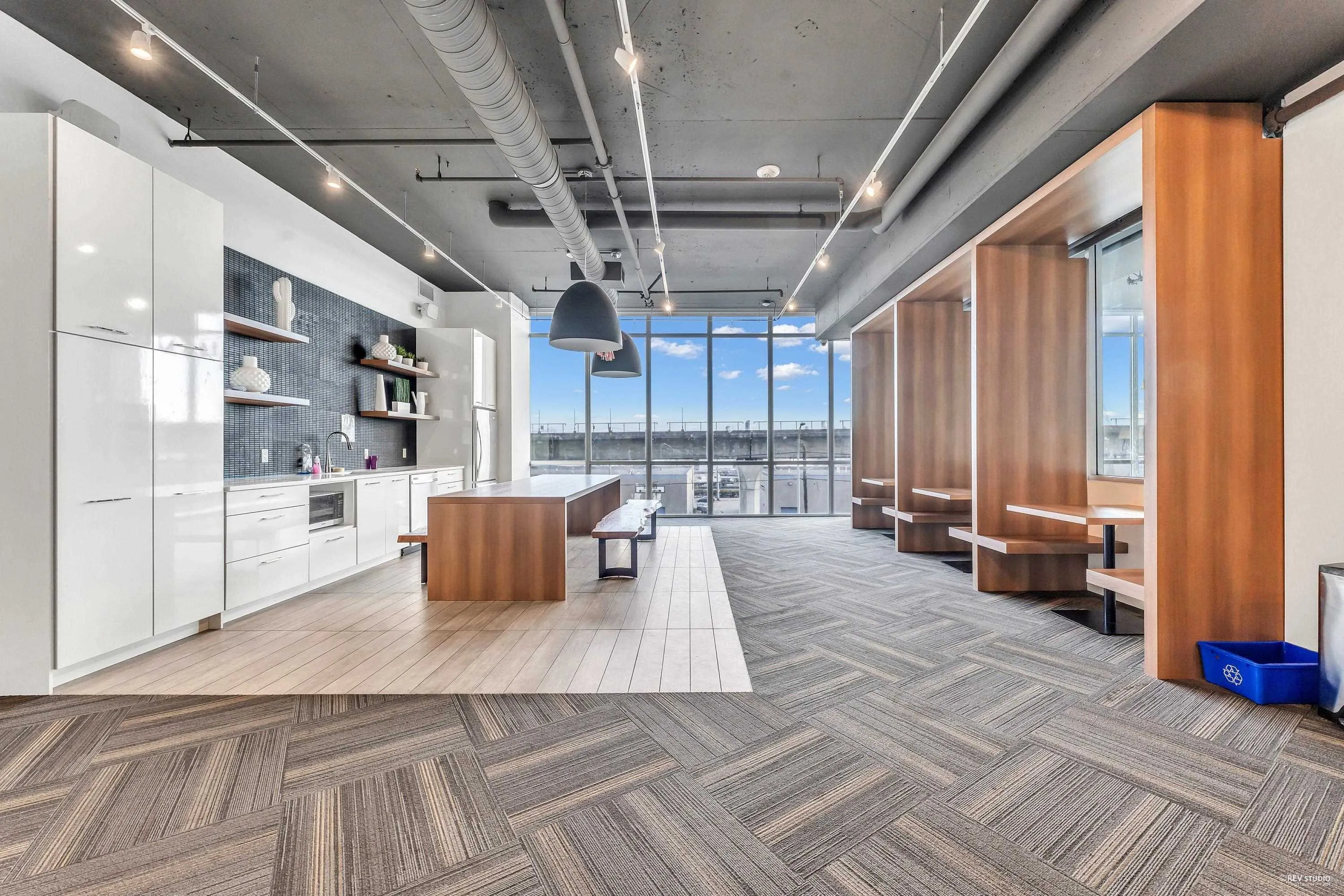 406 258 Nelson's Court