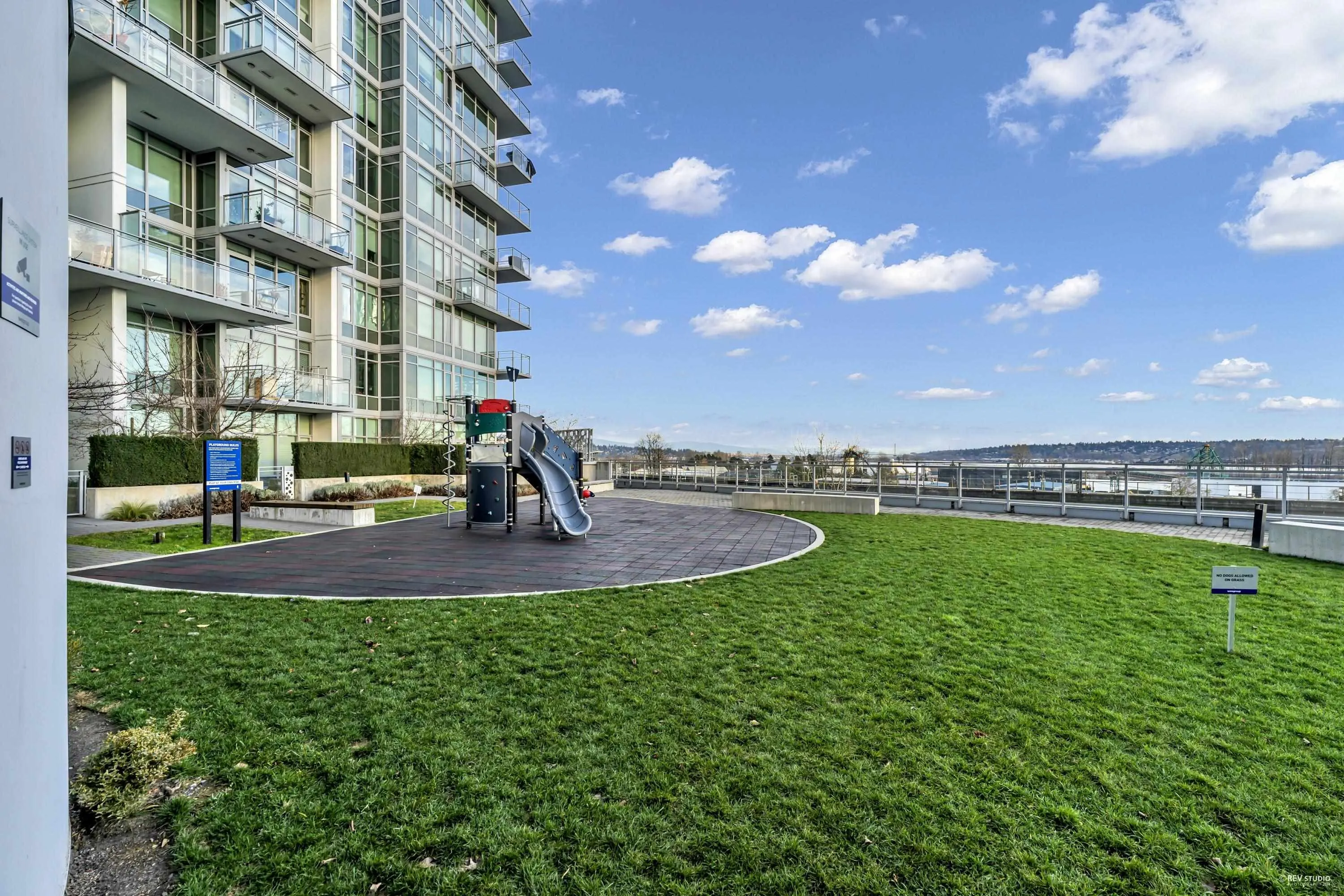 406 258 Nelson's Court