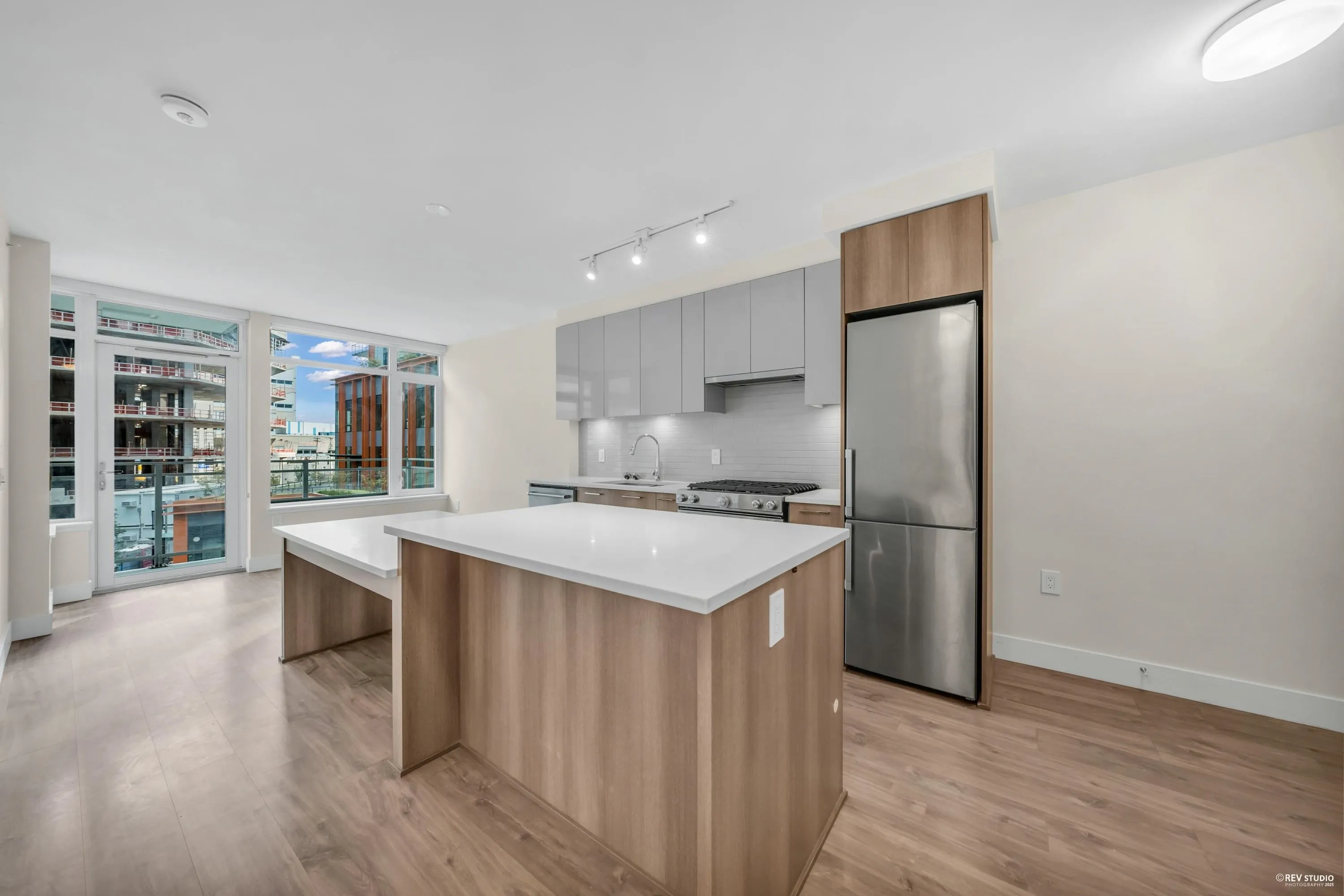 406 258 Nelson's Court