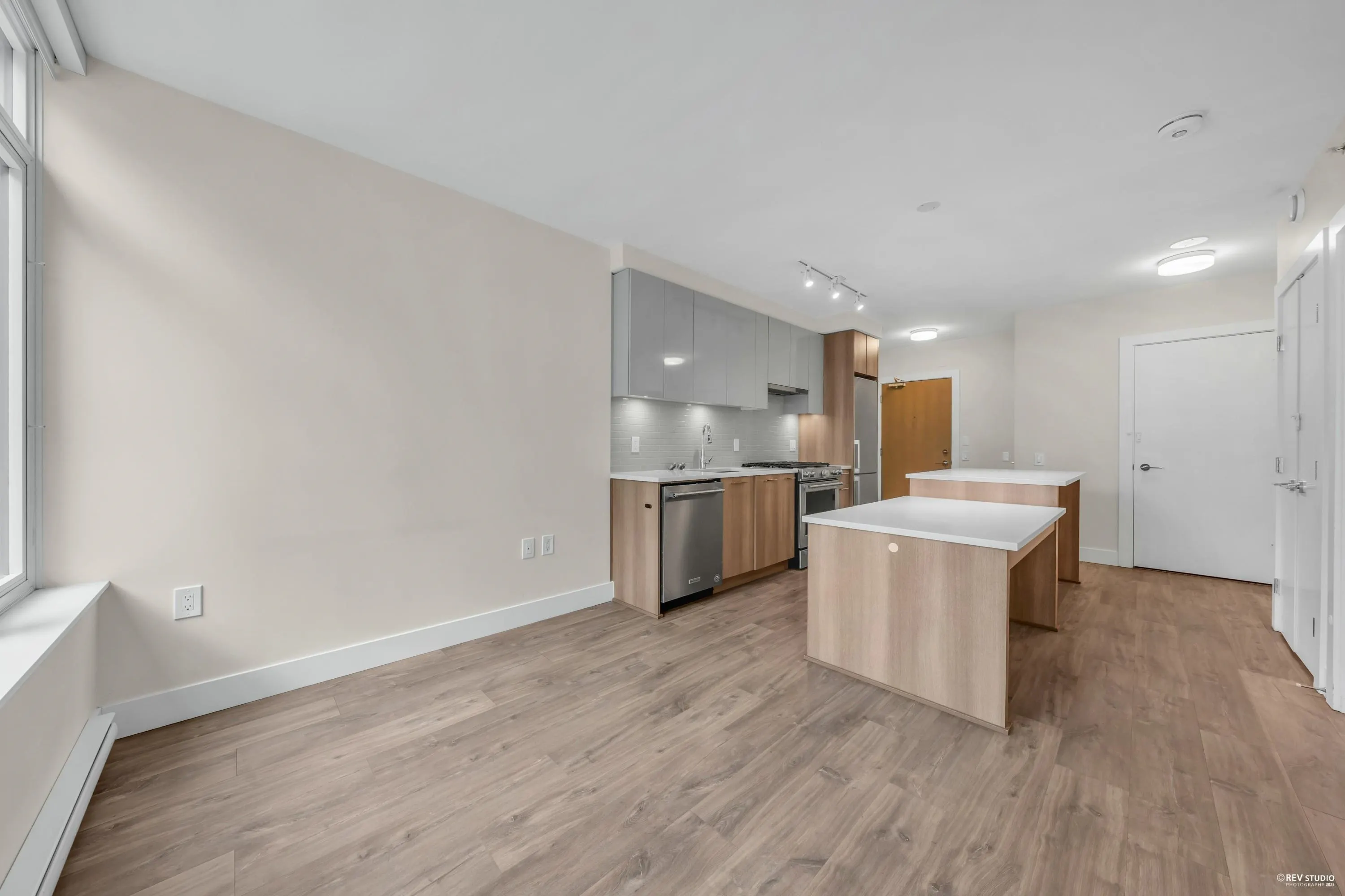 406 258 Nelson's Court