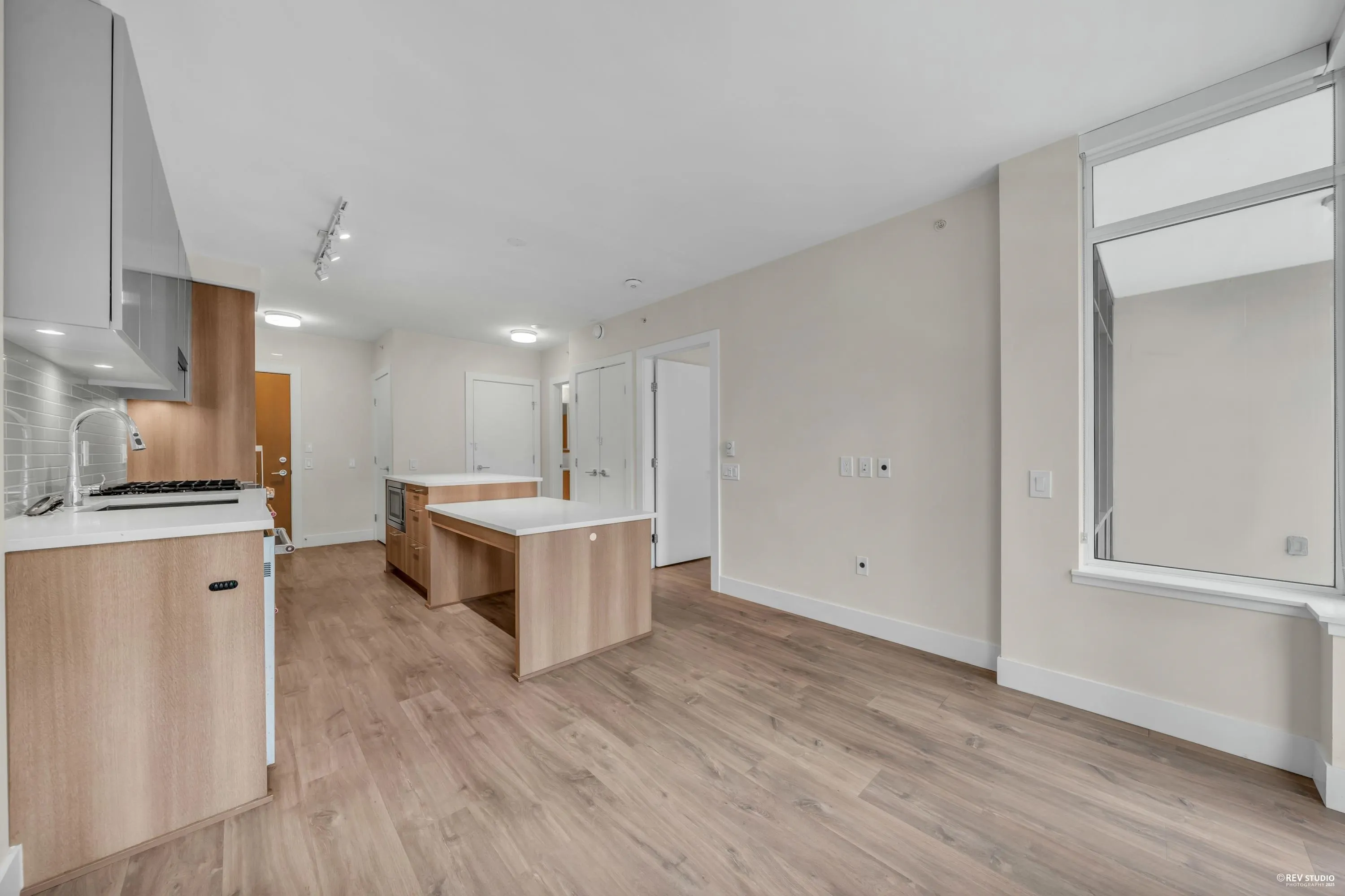 406 258 Nelson's Court