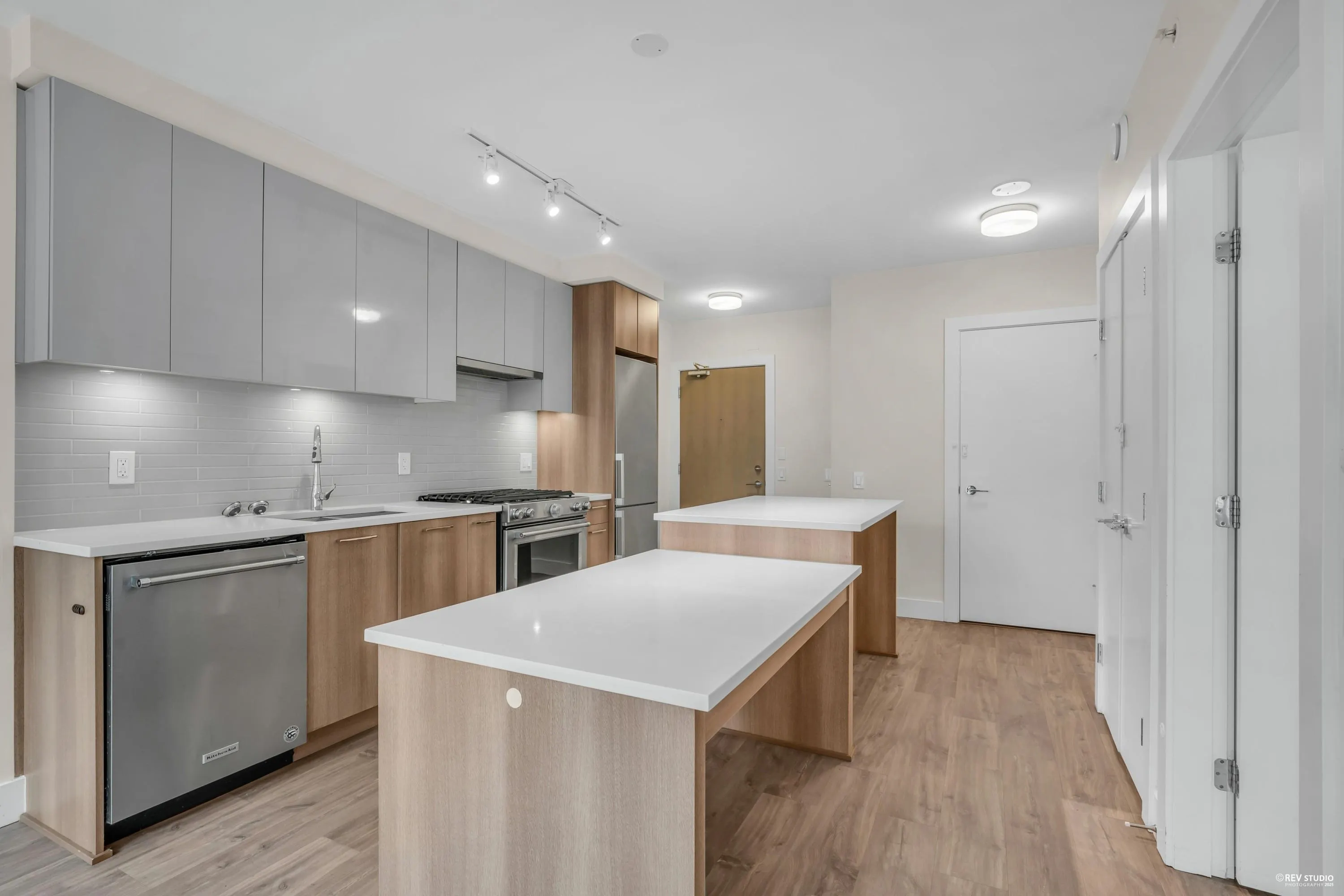 406 258 Nelson's Court