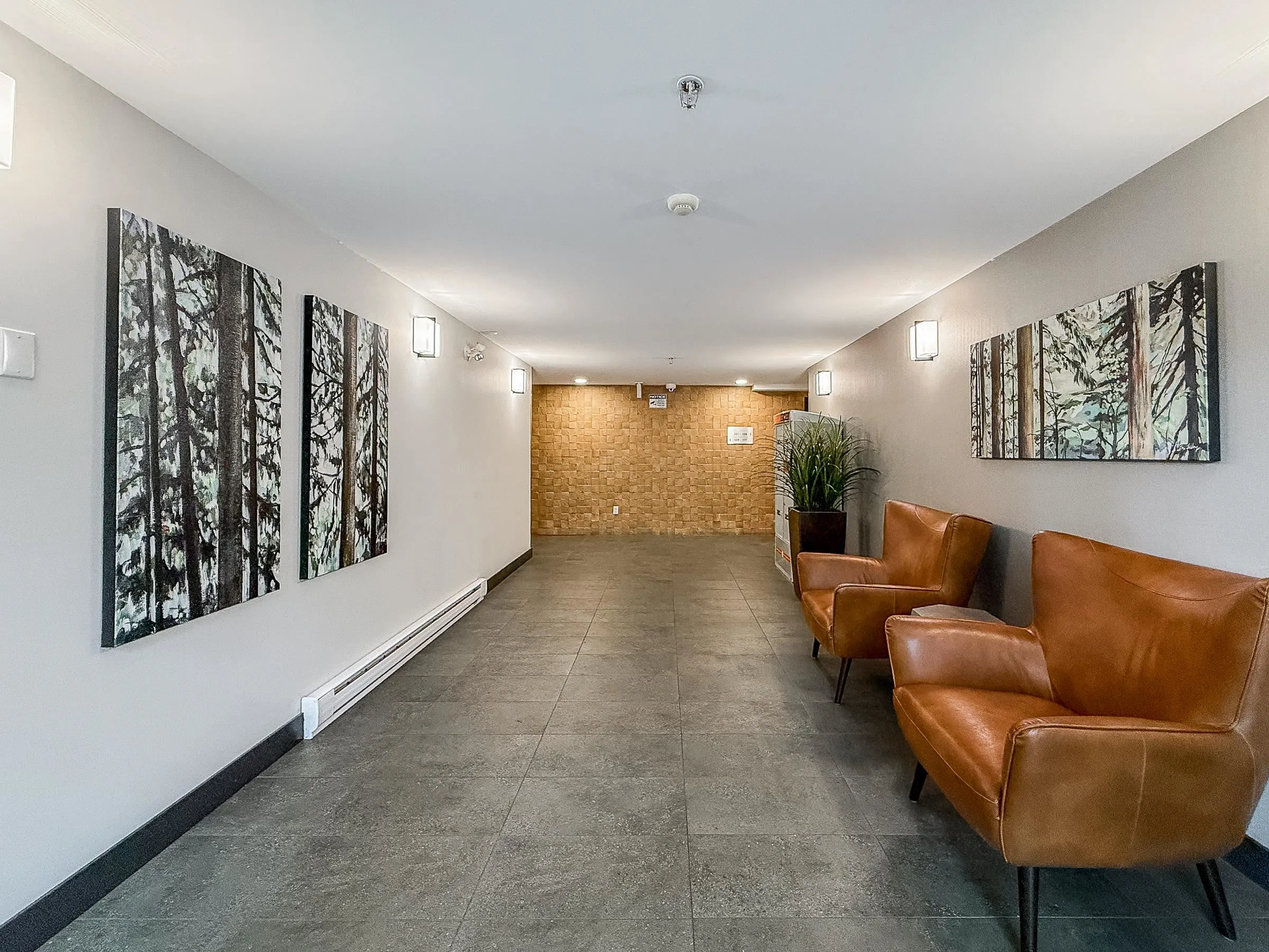 204 285 Newport Drive