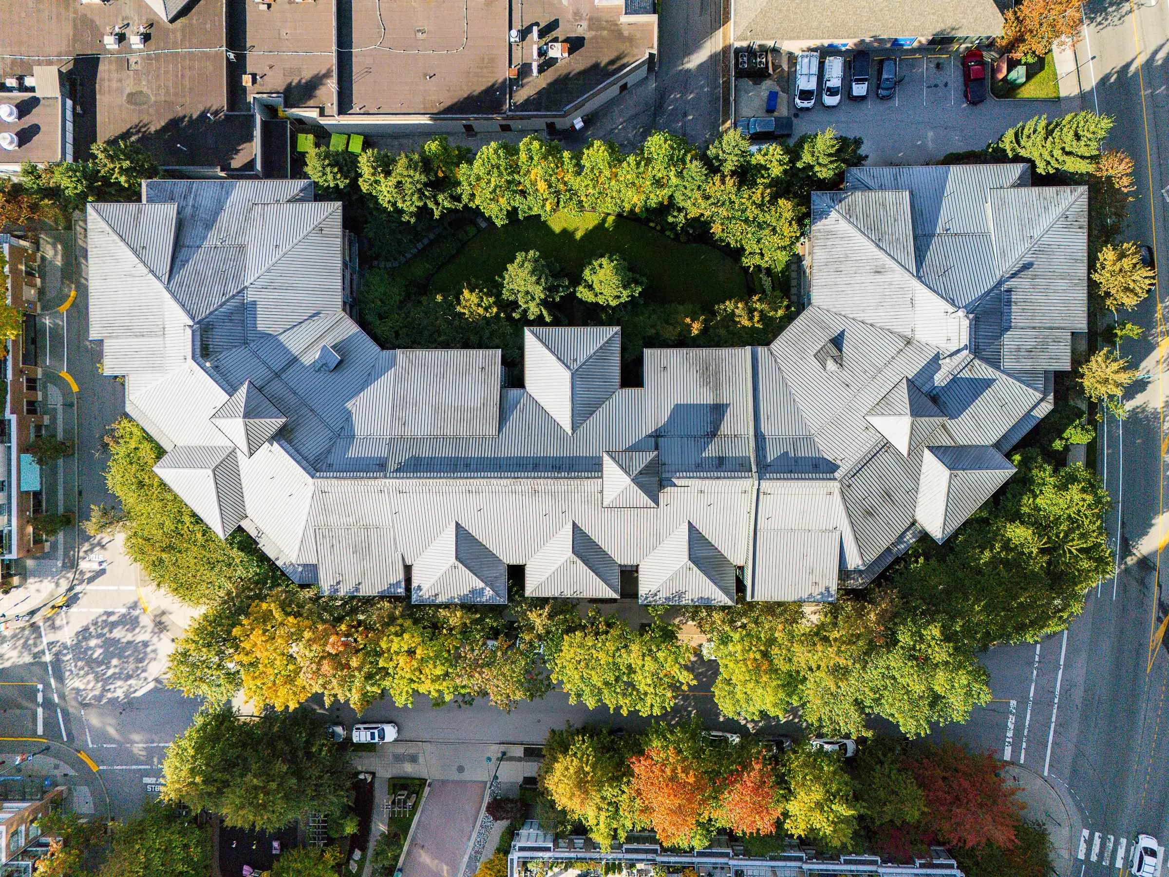 204 285 Newport Drive