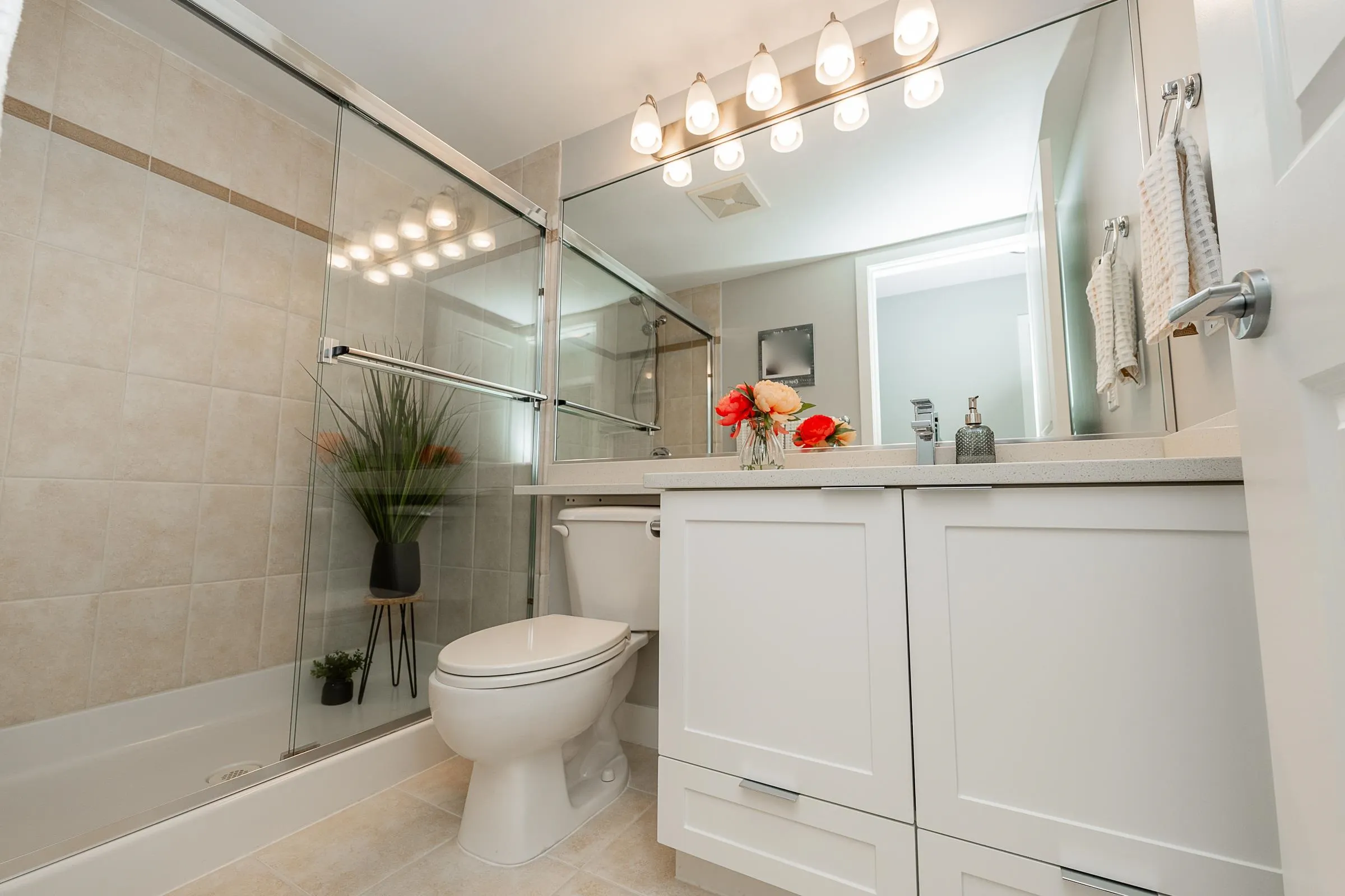 204 285 Newport Drive