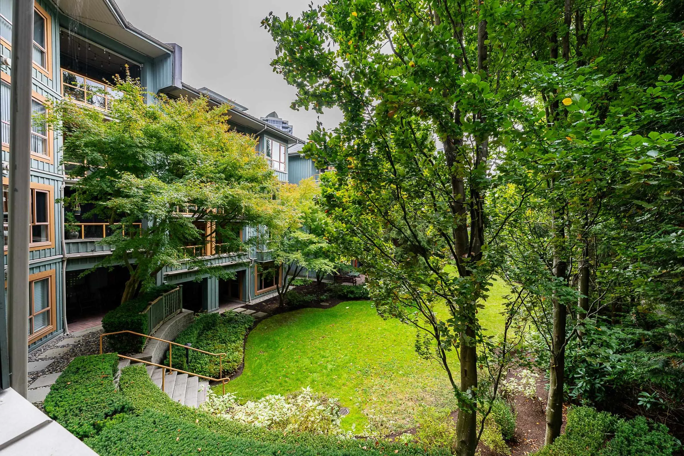 204 285 Newport Drive