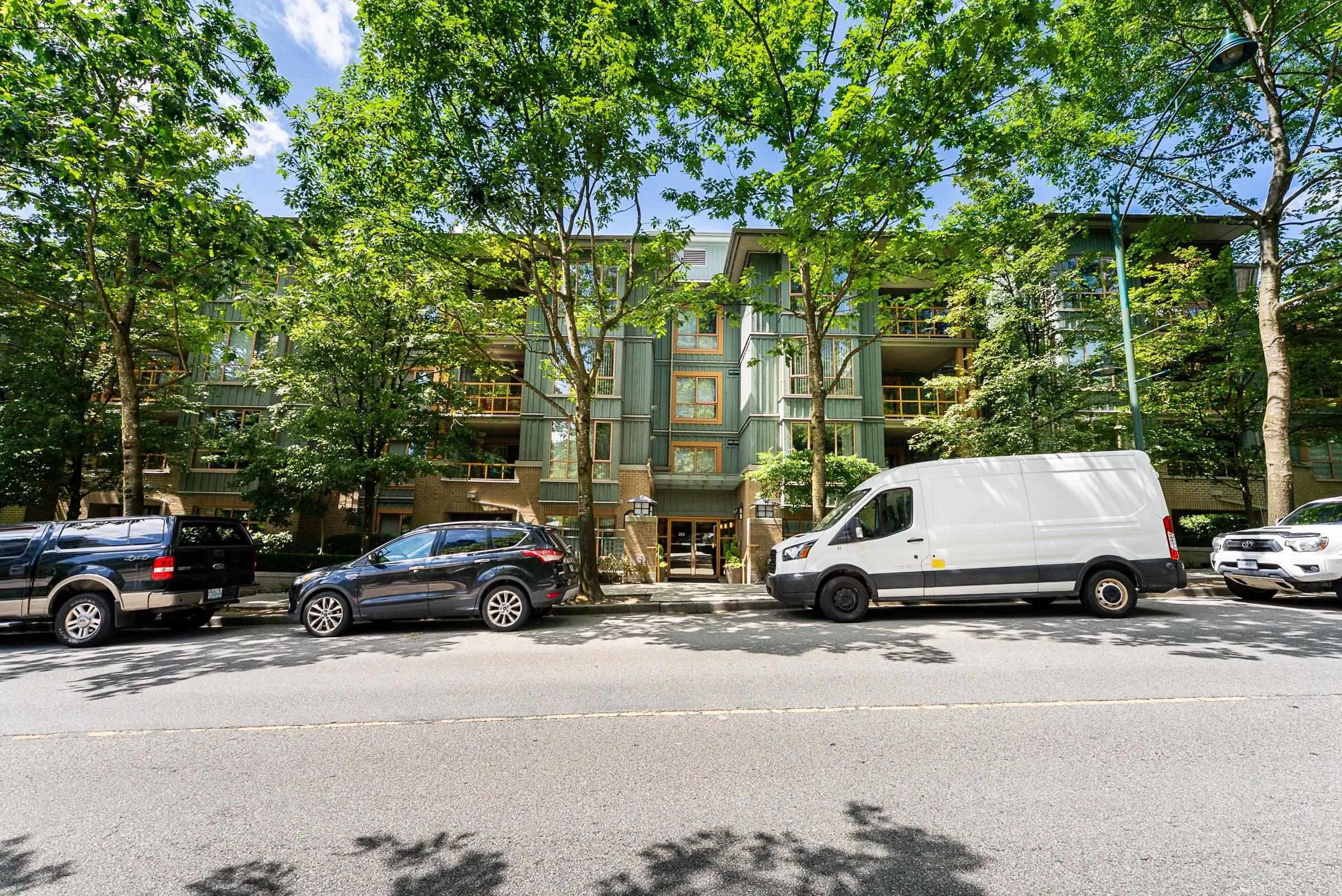 204 285 Newport Drive