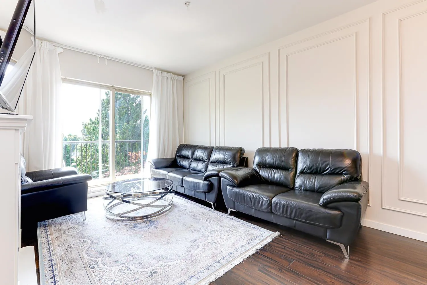 307 22290 North Avenue