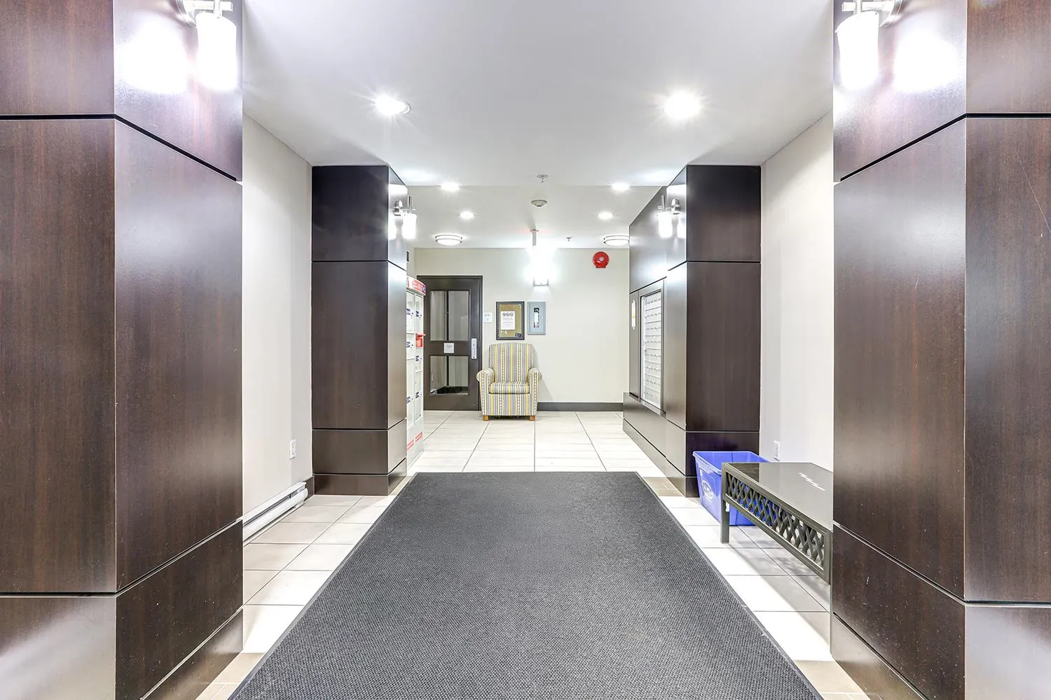 307 22290 North Avenue