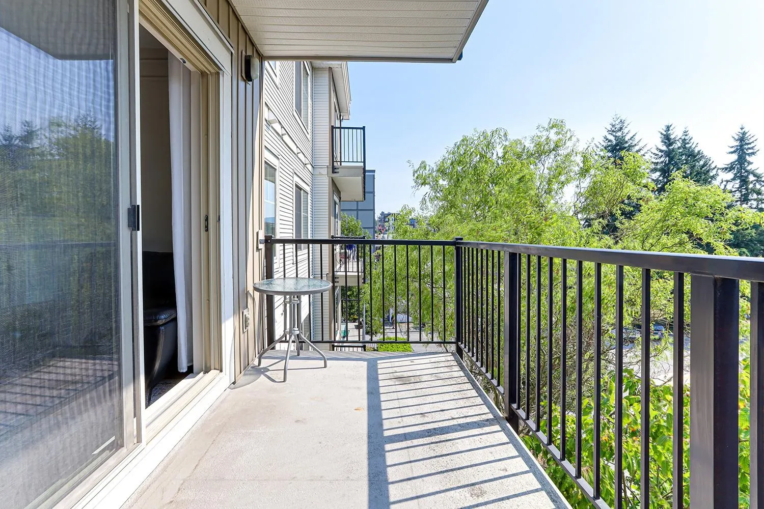 307 22290 North Avenue