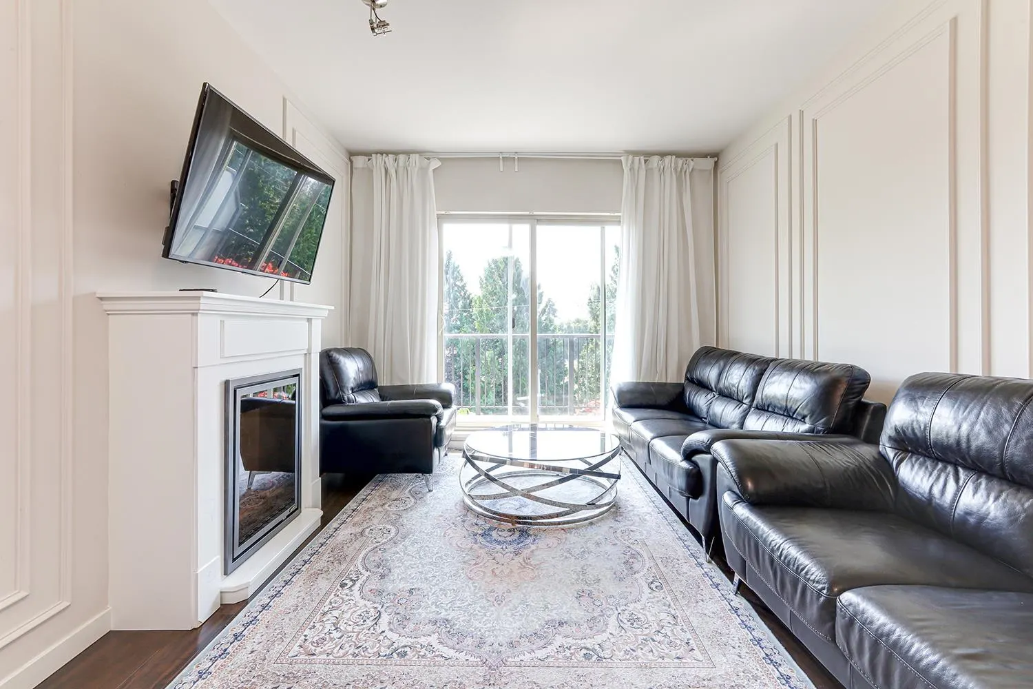 307 22290 North Avenue