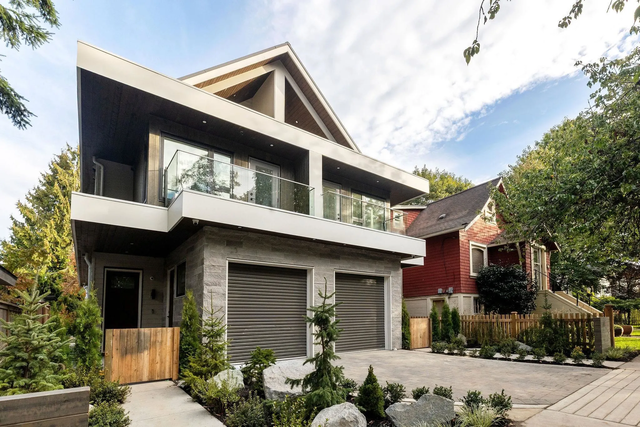 2 7 E 23rd Avenue