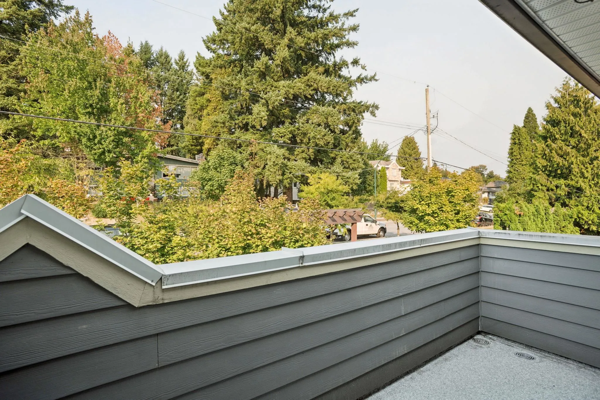 102 910 Delestre Avenue