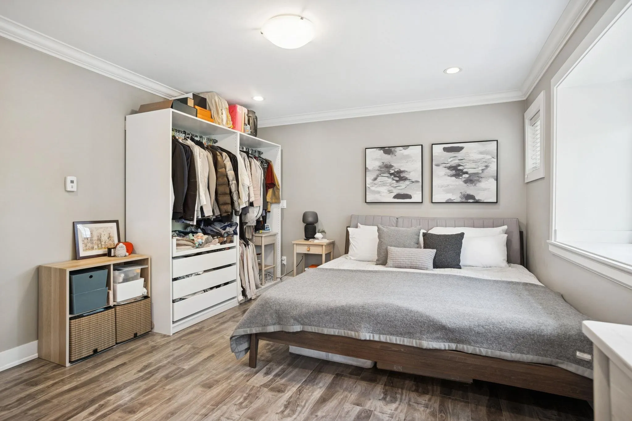 102 910 Delestre Avenue