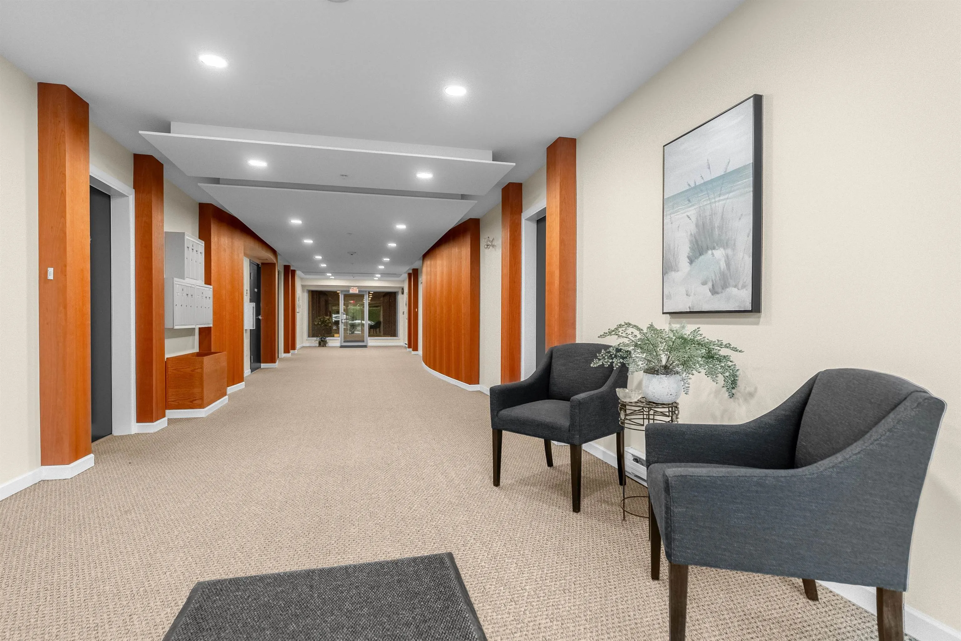 104 3750 Edgemont Boulevard