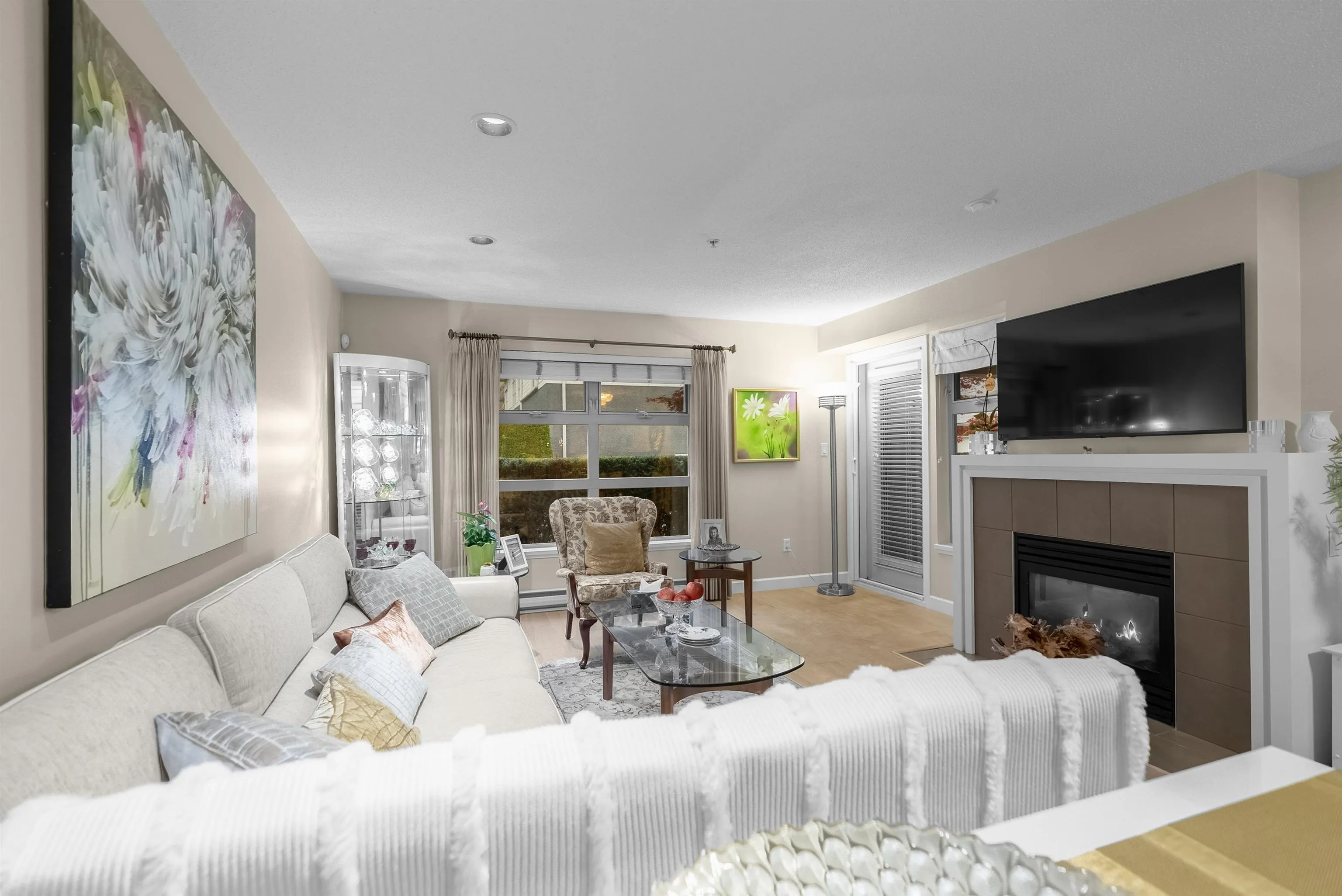 104 3750 Edgemont Boulevard