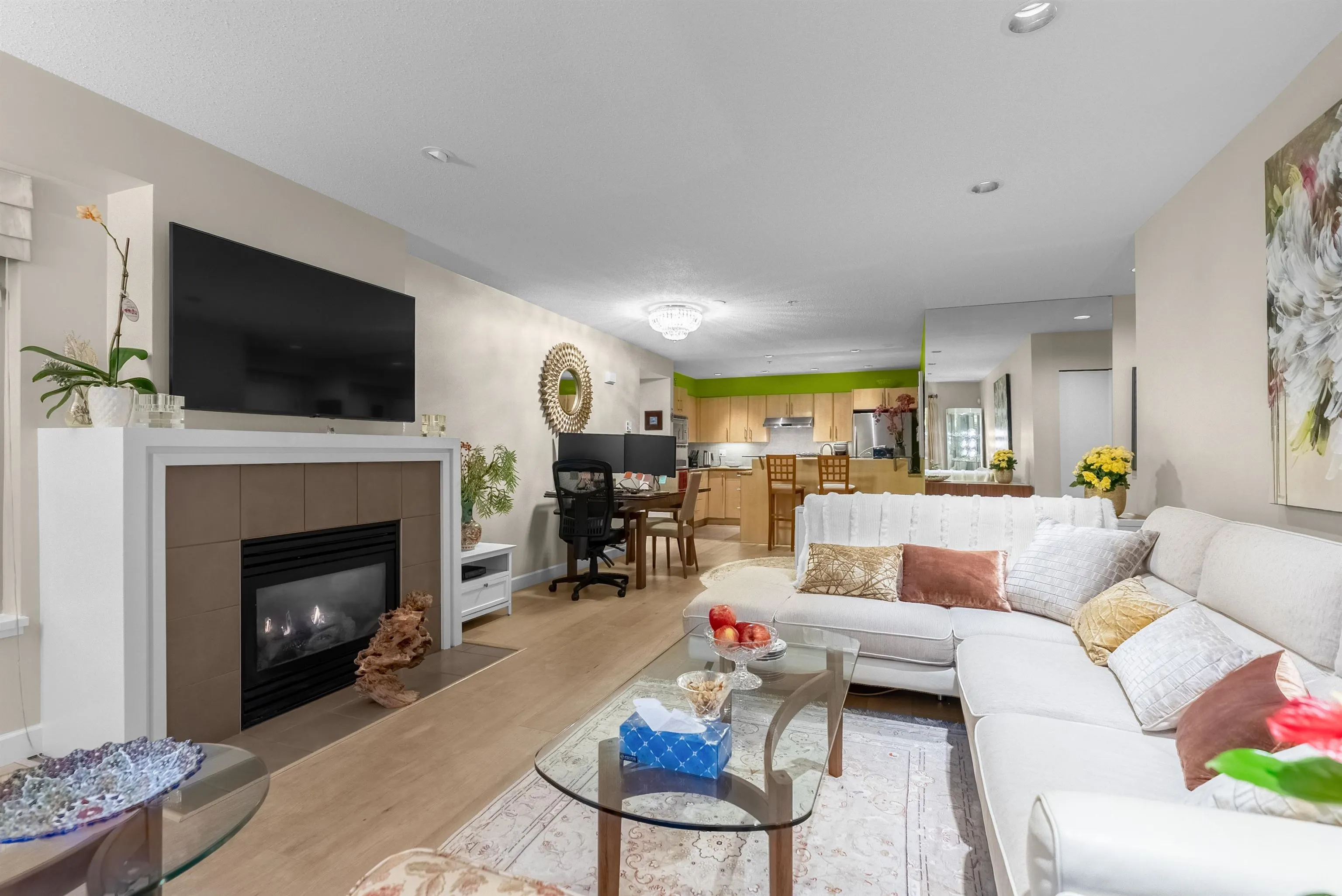 104 3750 Edgemont Boulevard