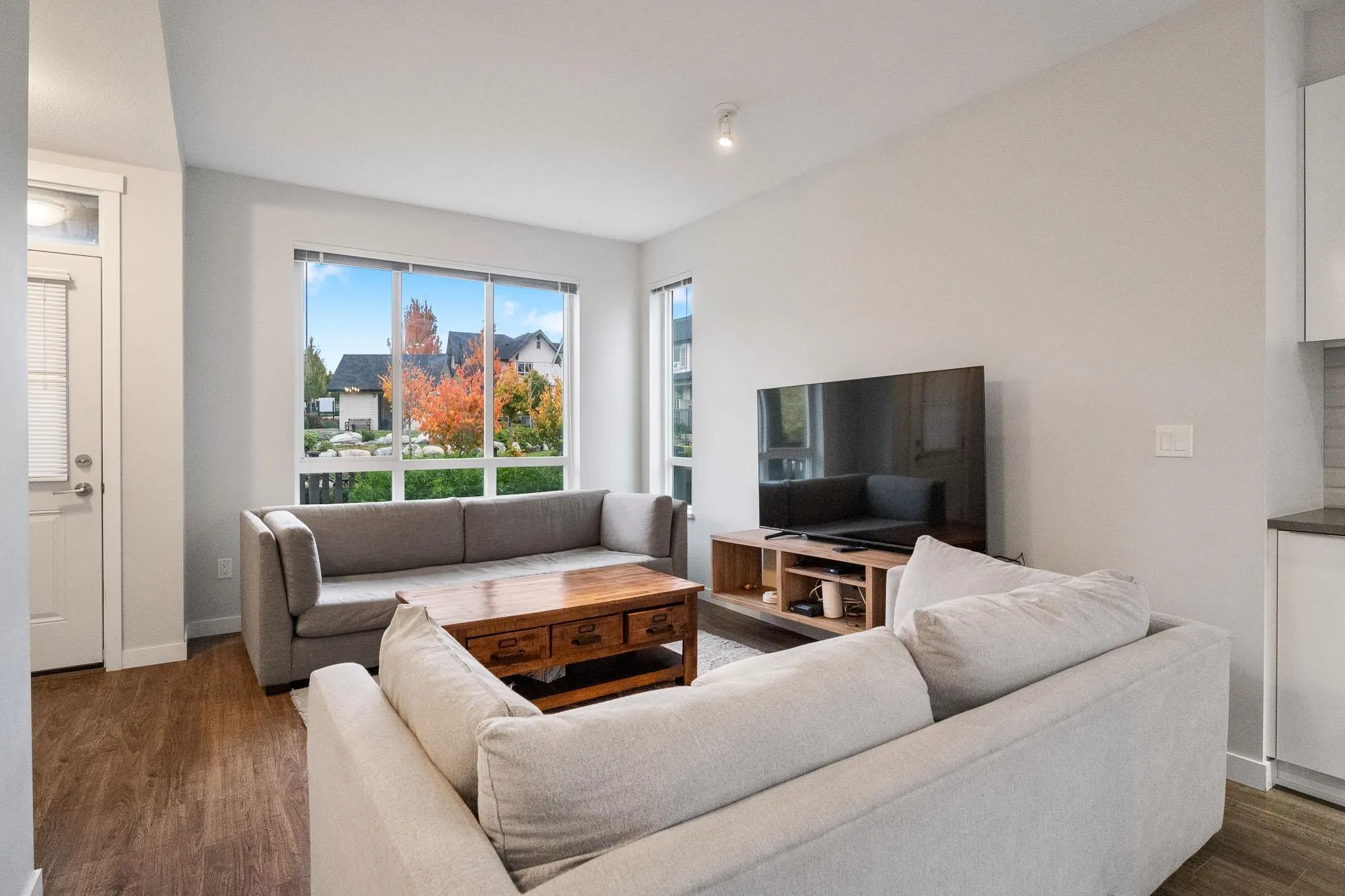 97 30930 Westridge Place