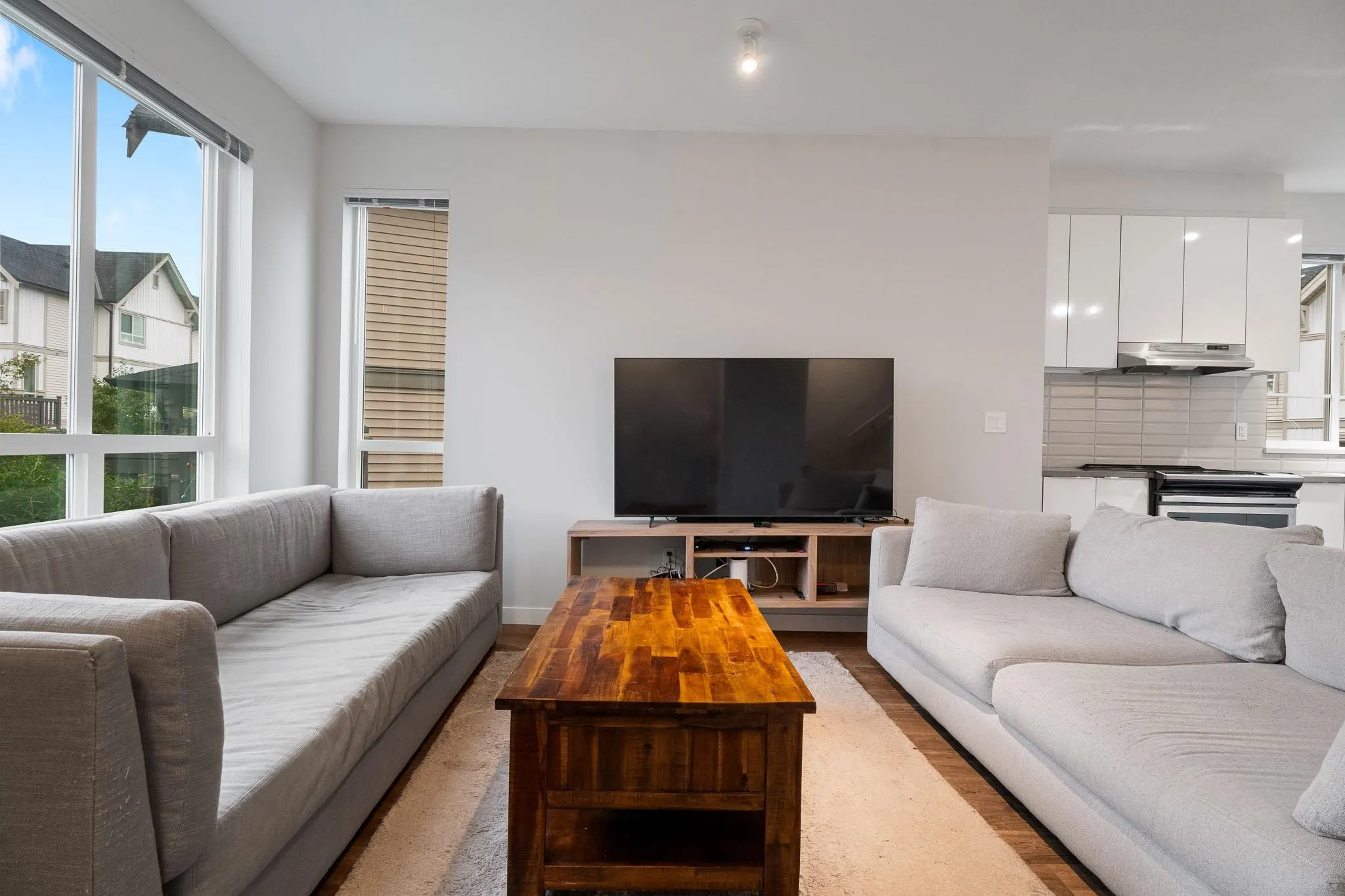 97 30930 Westridge Place